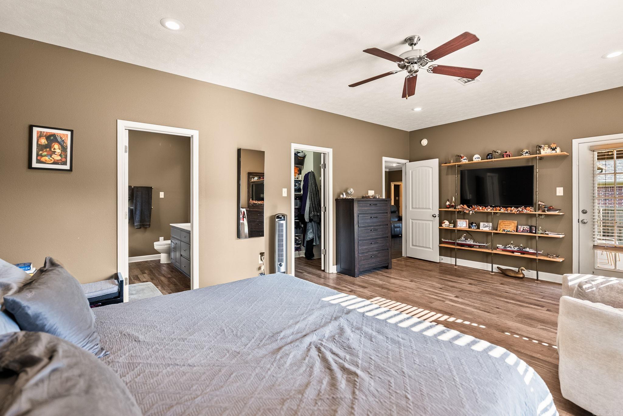 CHESTNUT MEADOWS - Residential