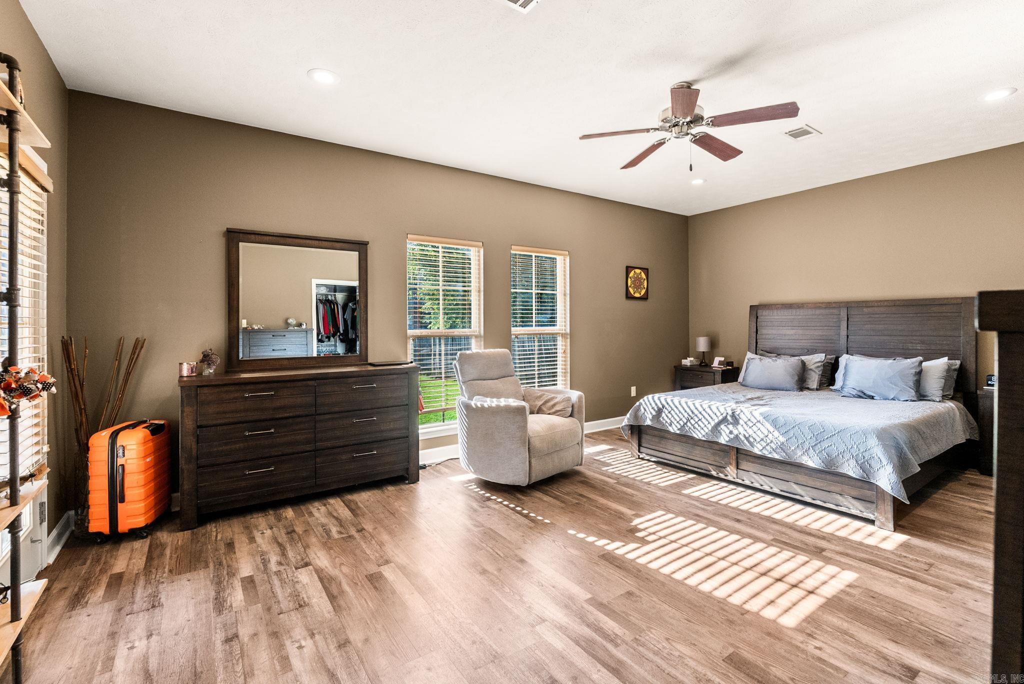 CHESTNUT MEADOWS - Residential