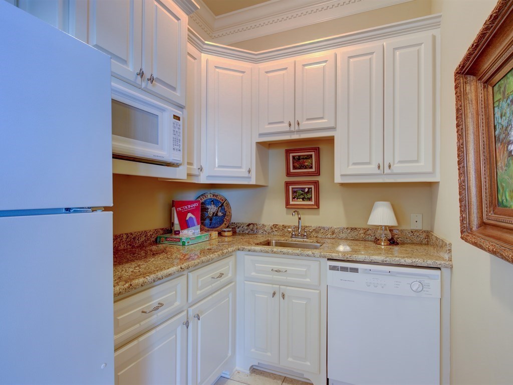 DRIFTWOOD POINT - Residential