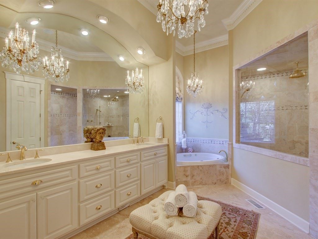DRIFTWOOD POINT - Residential