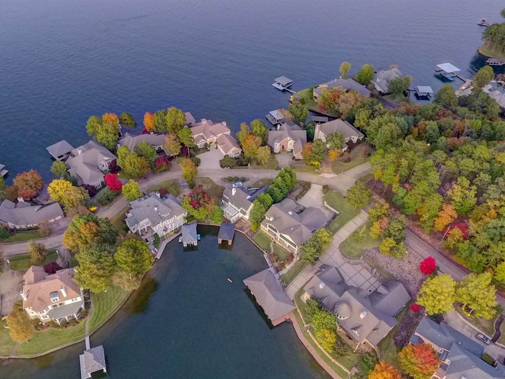 DRIFTWOOD POINT - Residential
