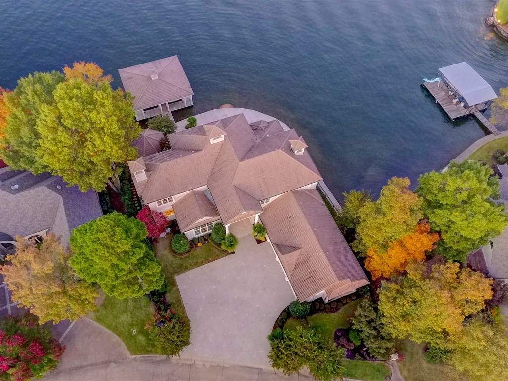 DRIFTWOOD POINT - Residential