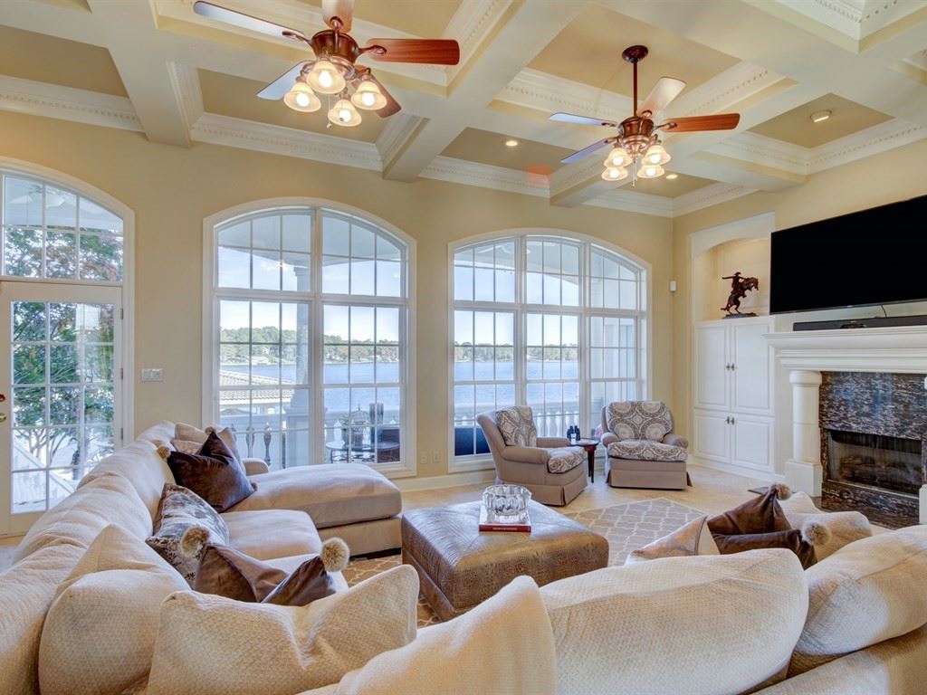 DRIFTWOOD POINT - Residential