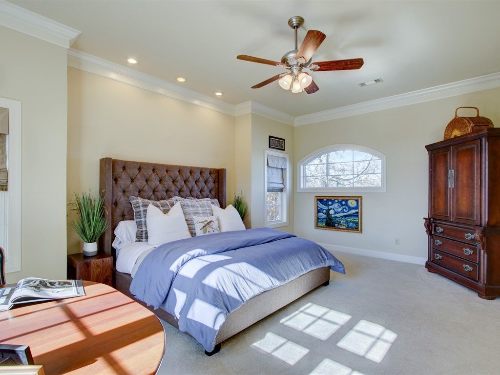 DRIFTWOOD POINT - Residential