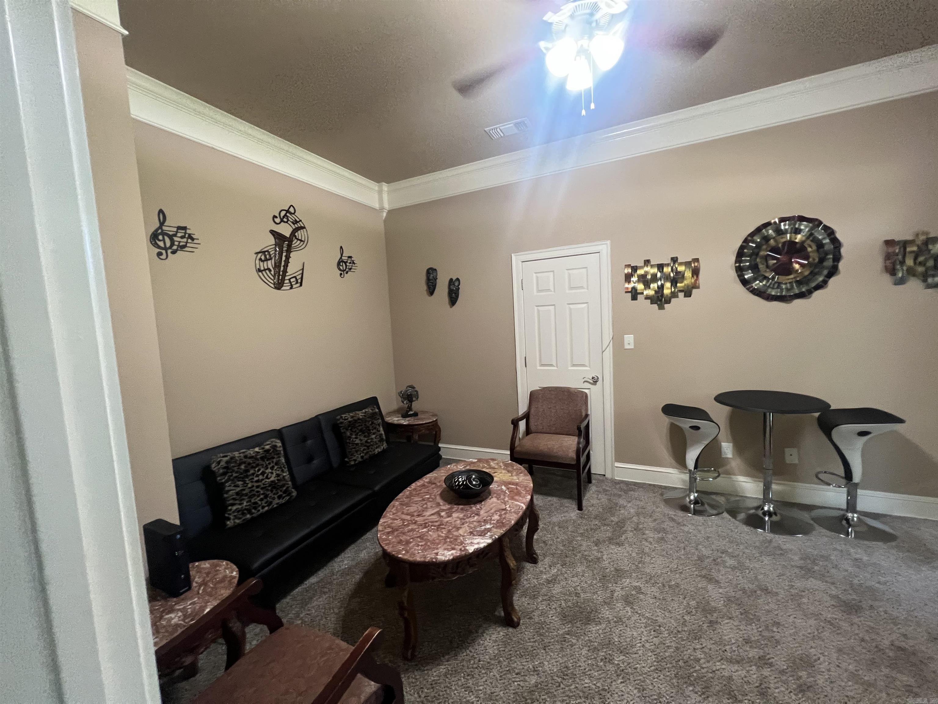 HURRICANE LAKE EST - Residential