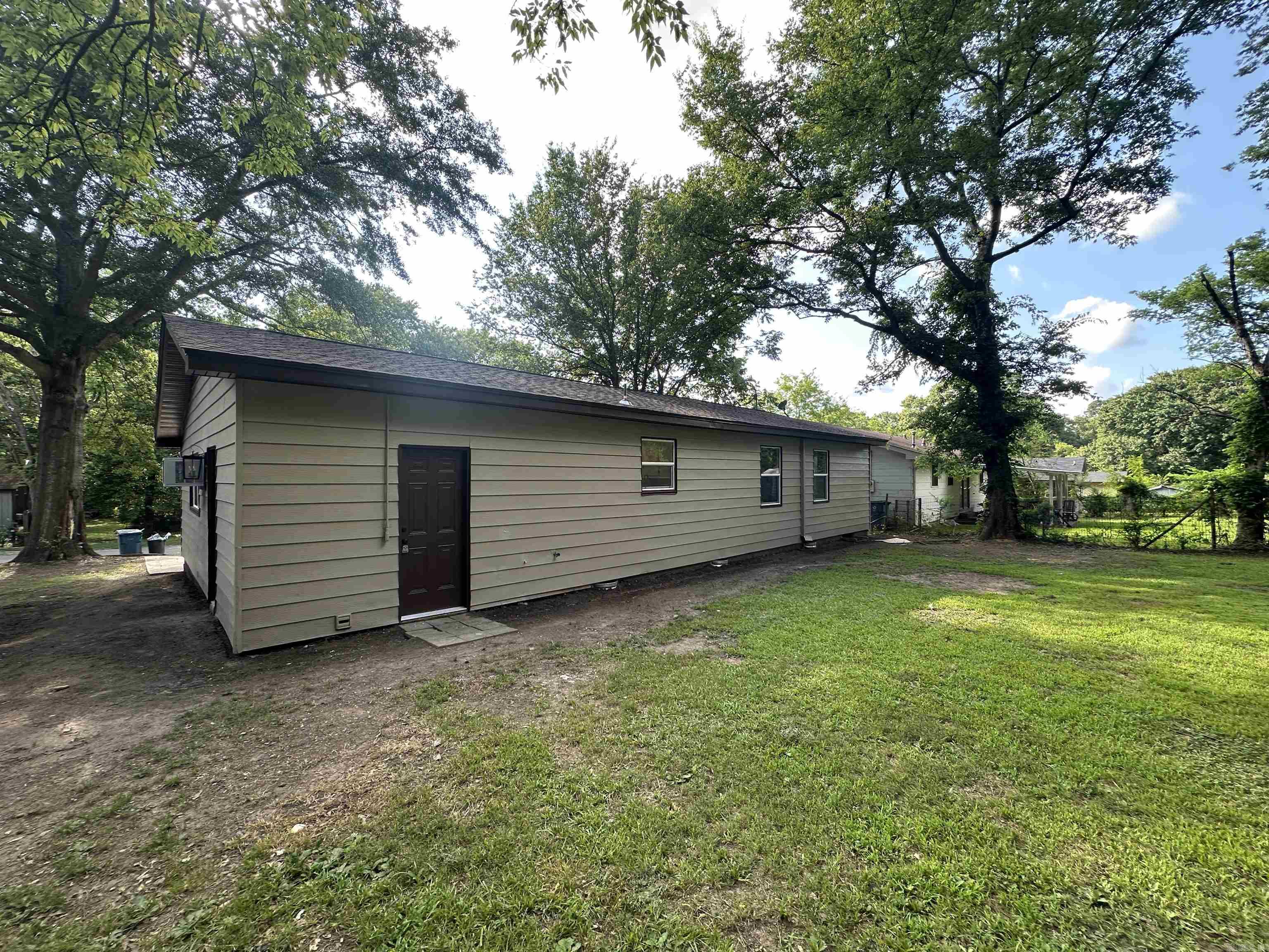 COSTON ACRES - Residential