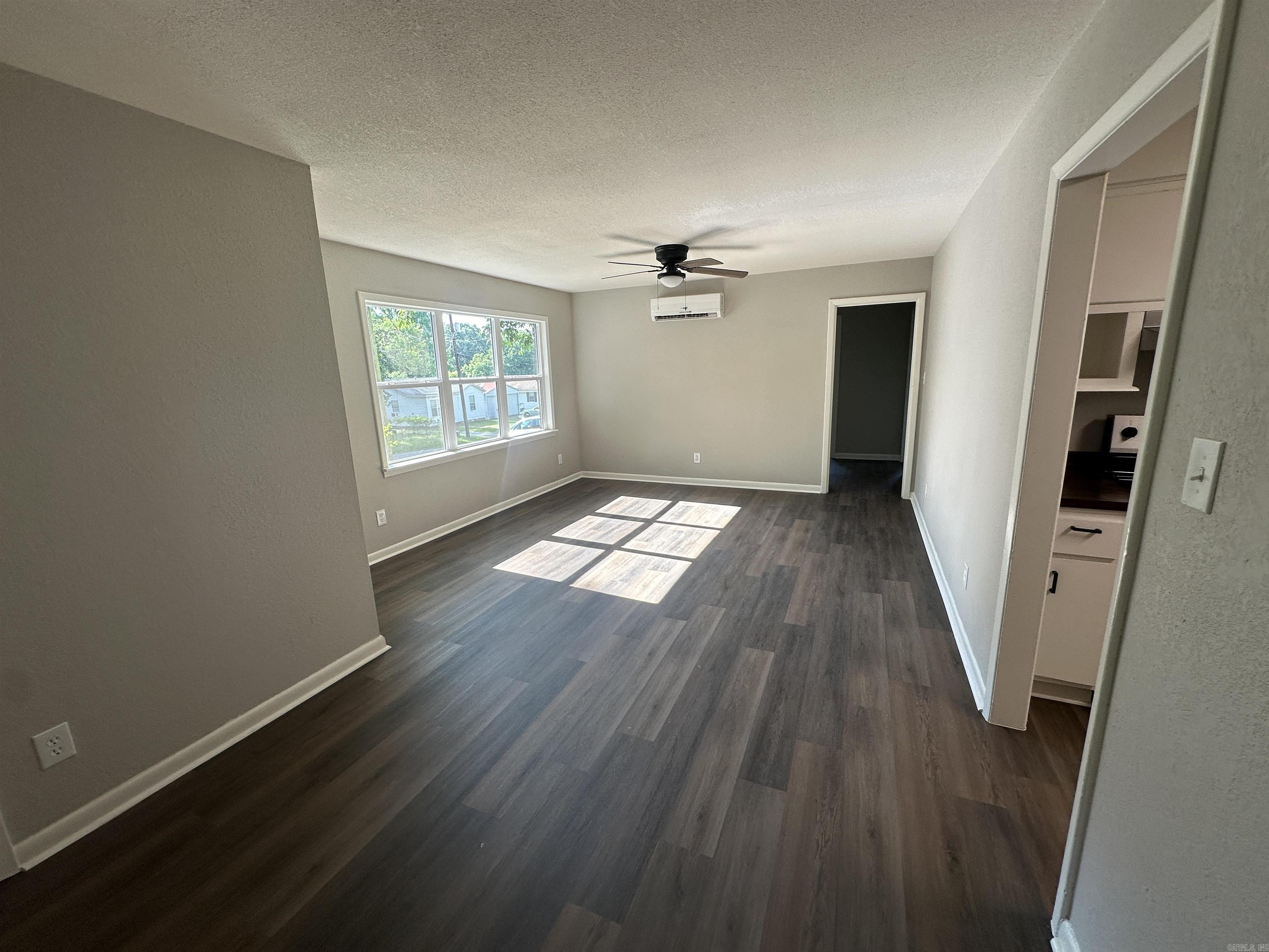 COSTON ACRES - Residential