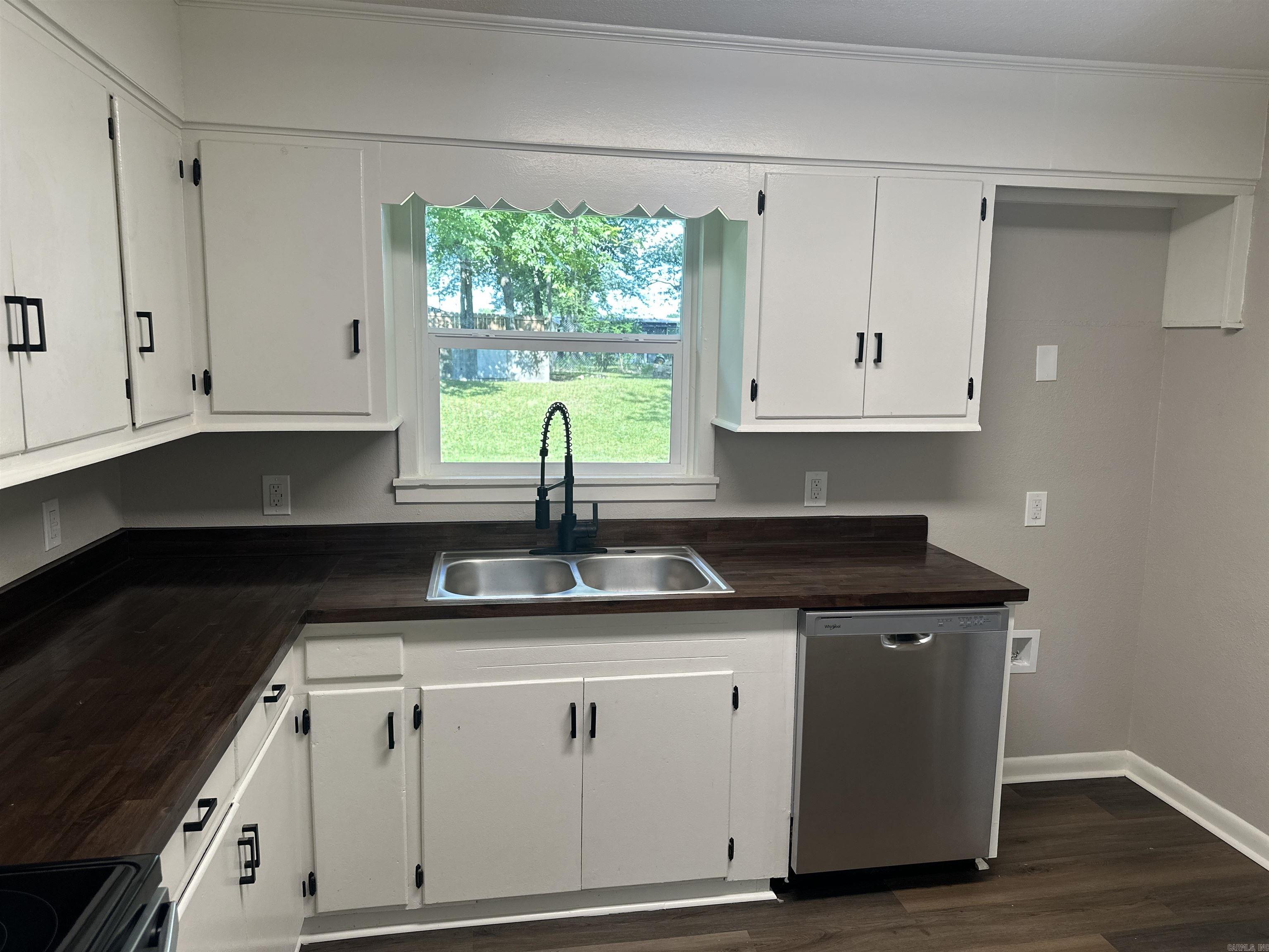 COSTON ACRES - Residential