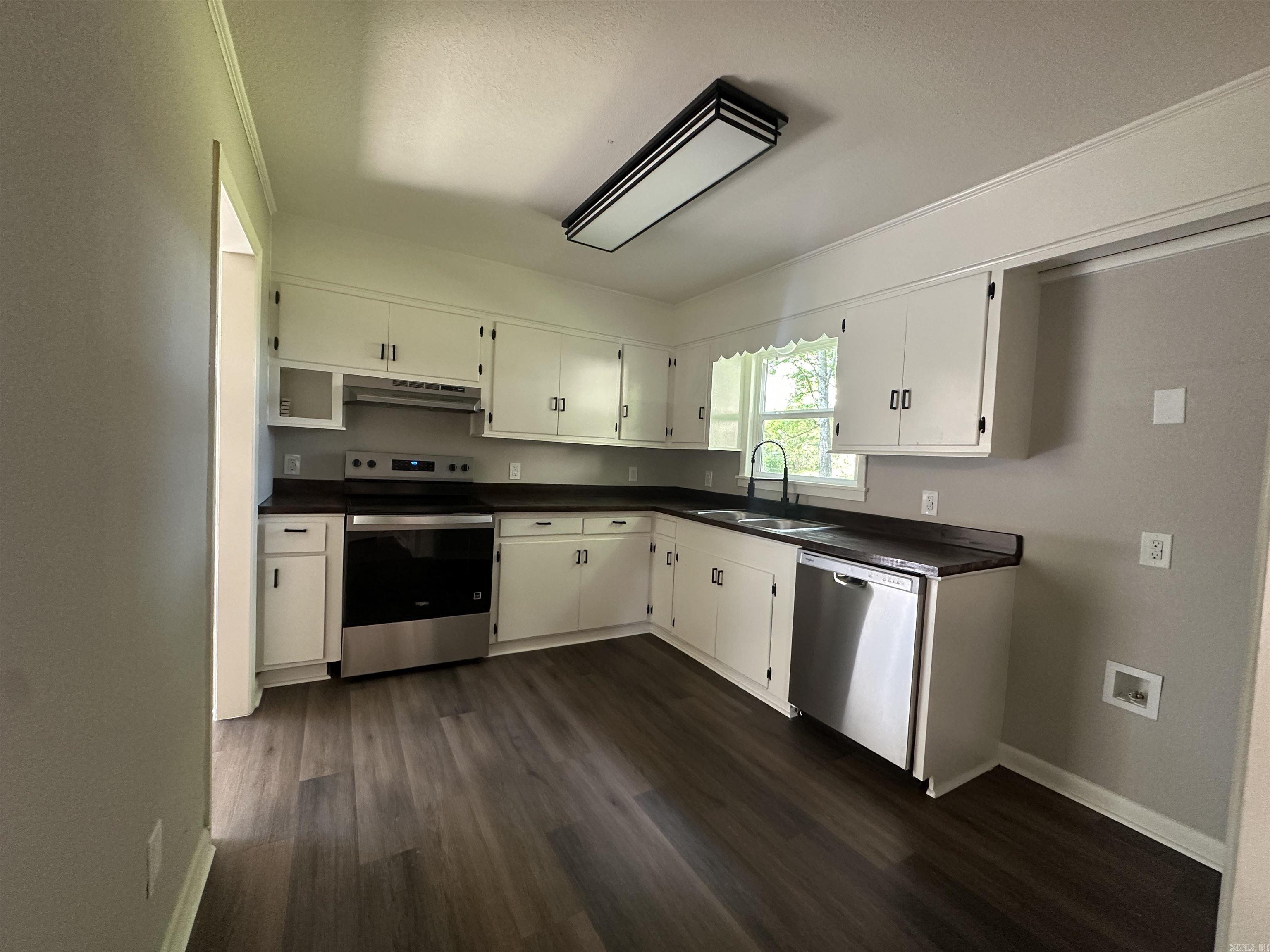 COSTON ACRES - Residential