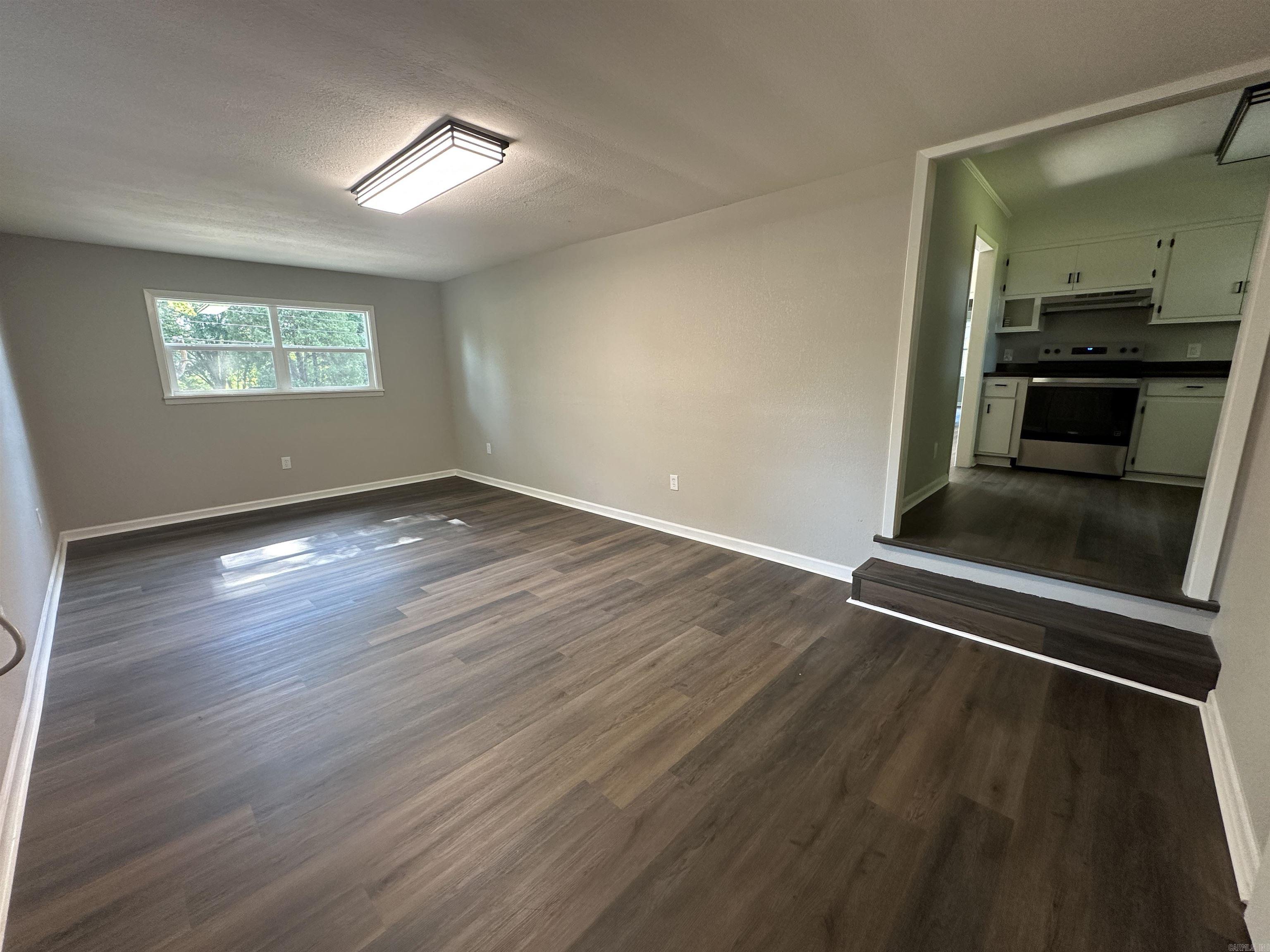 COSTON ACRES - Residential