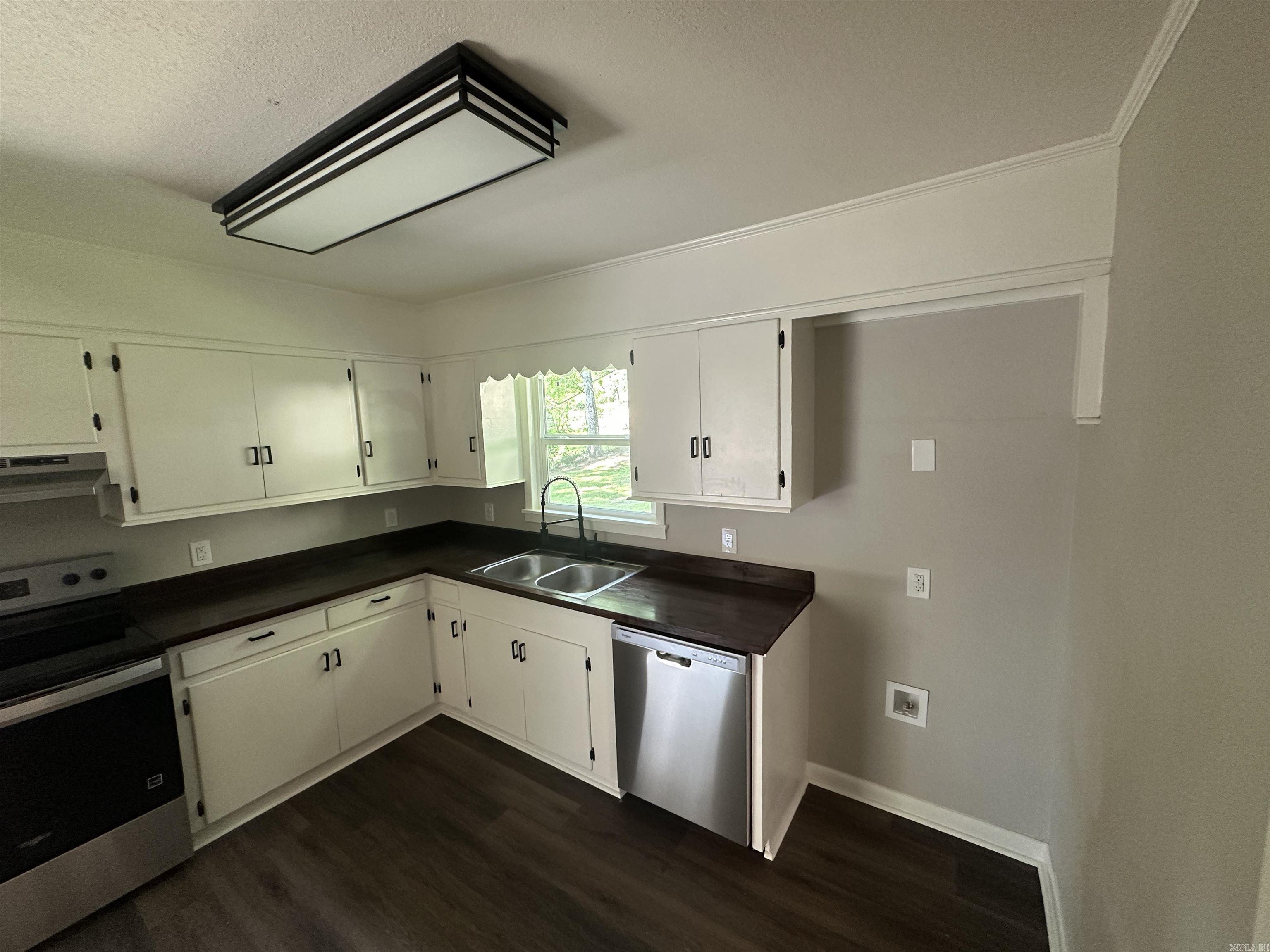 COSTON ACRES - Residential