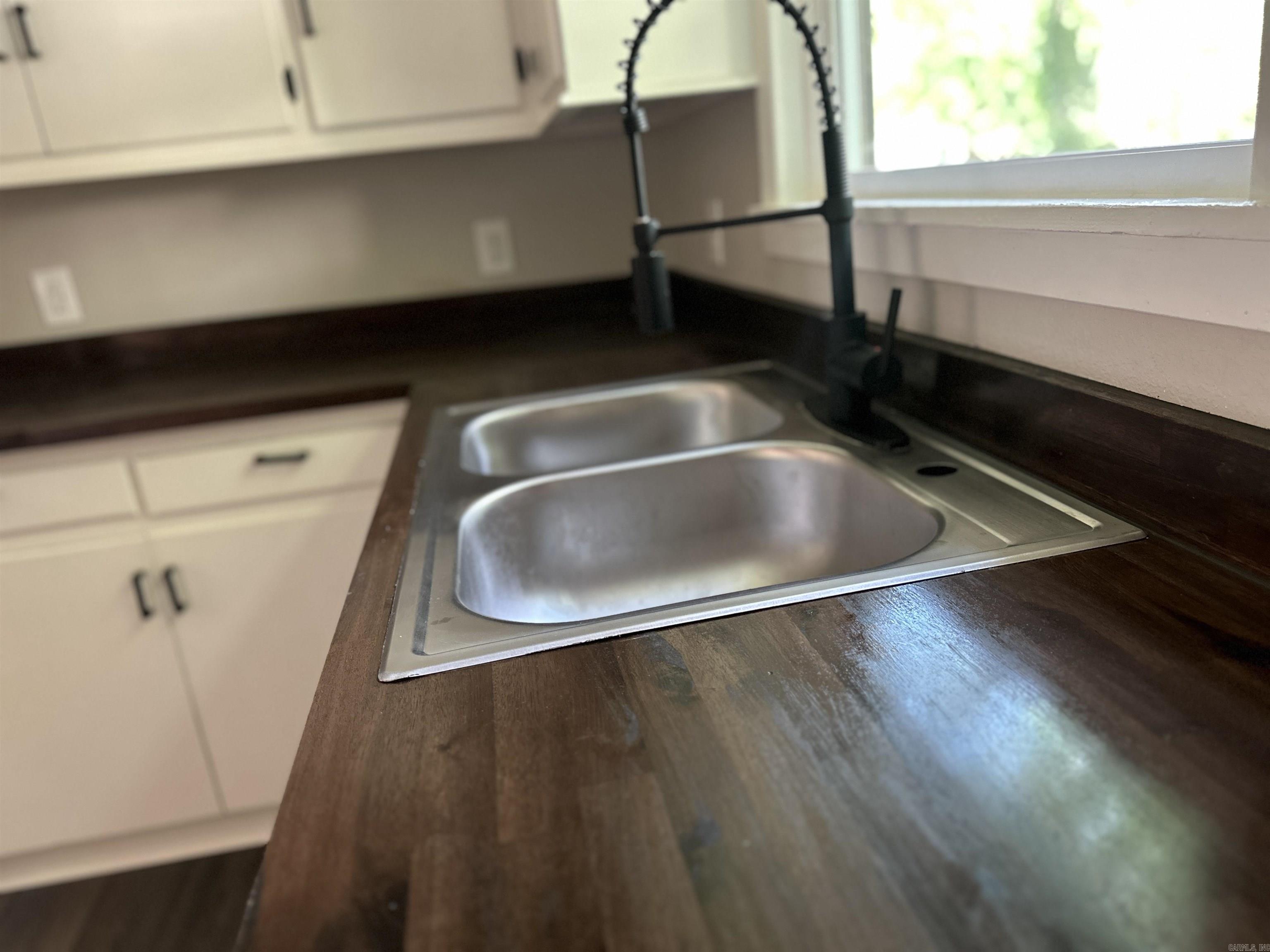 COSTON ACRES - Residential