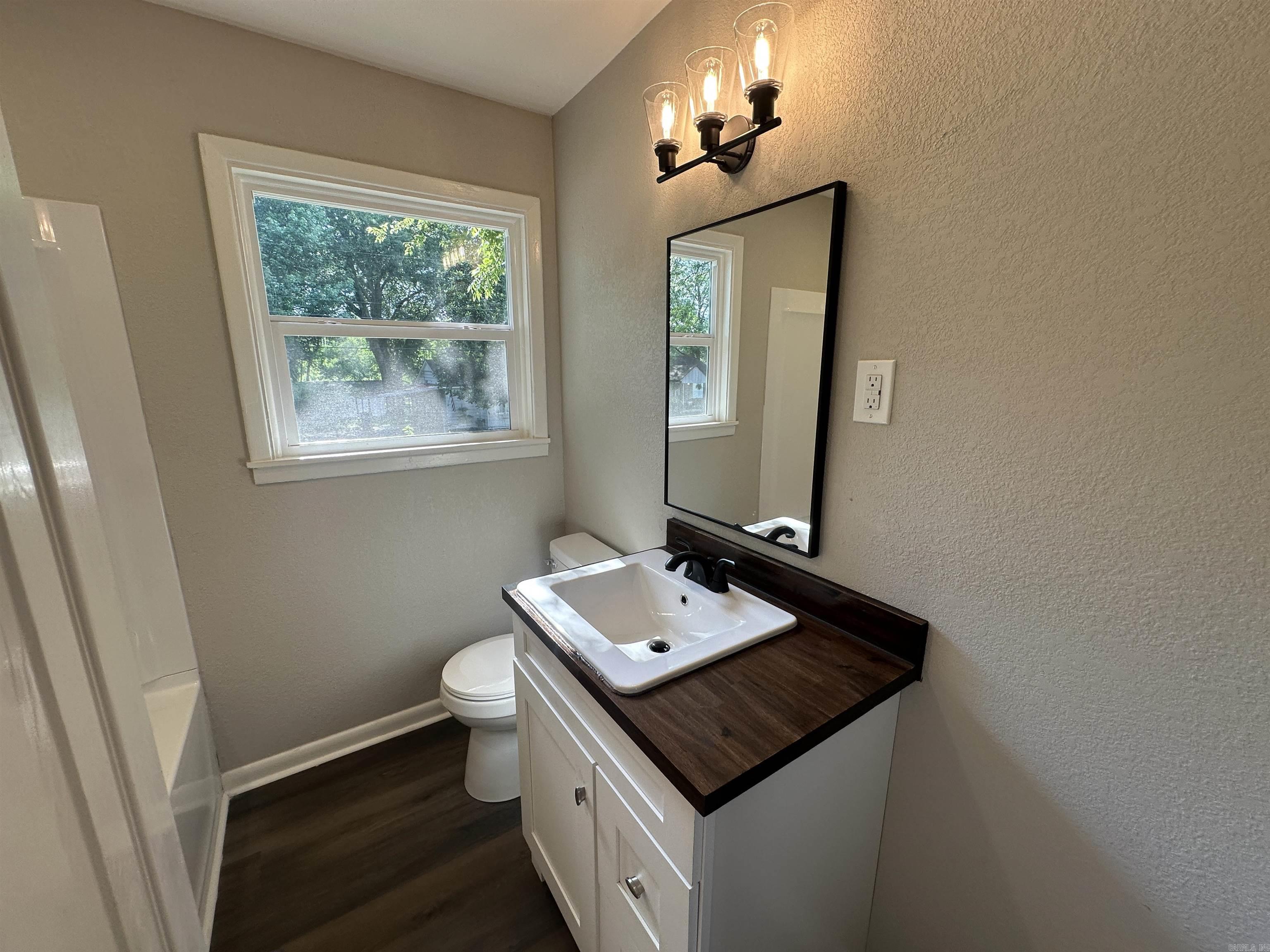 COSTON ACRES - Residential