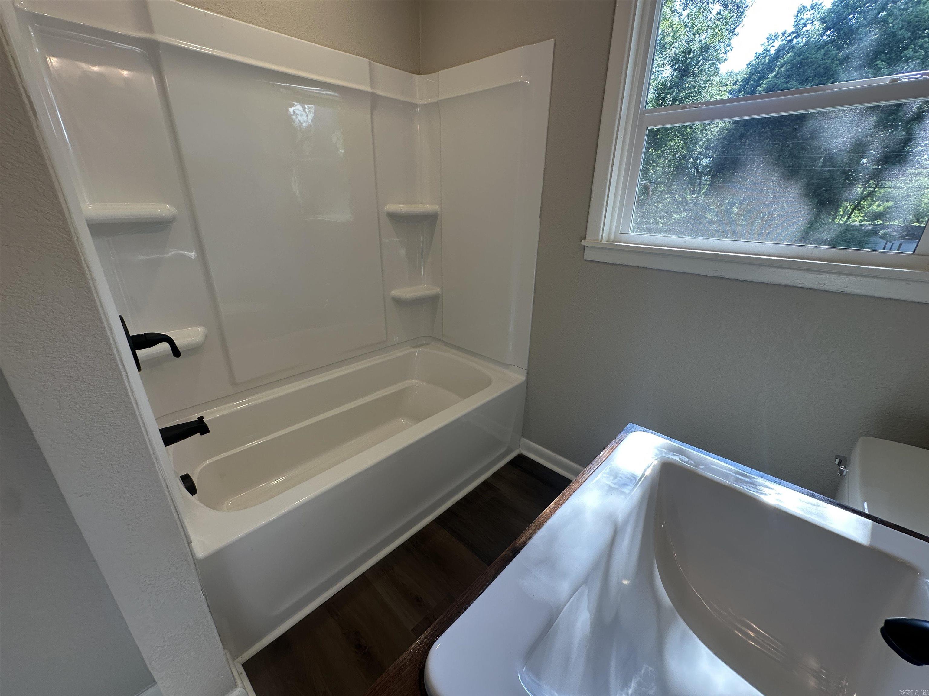 COSTON ACRES - Residential