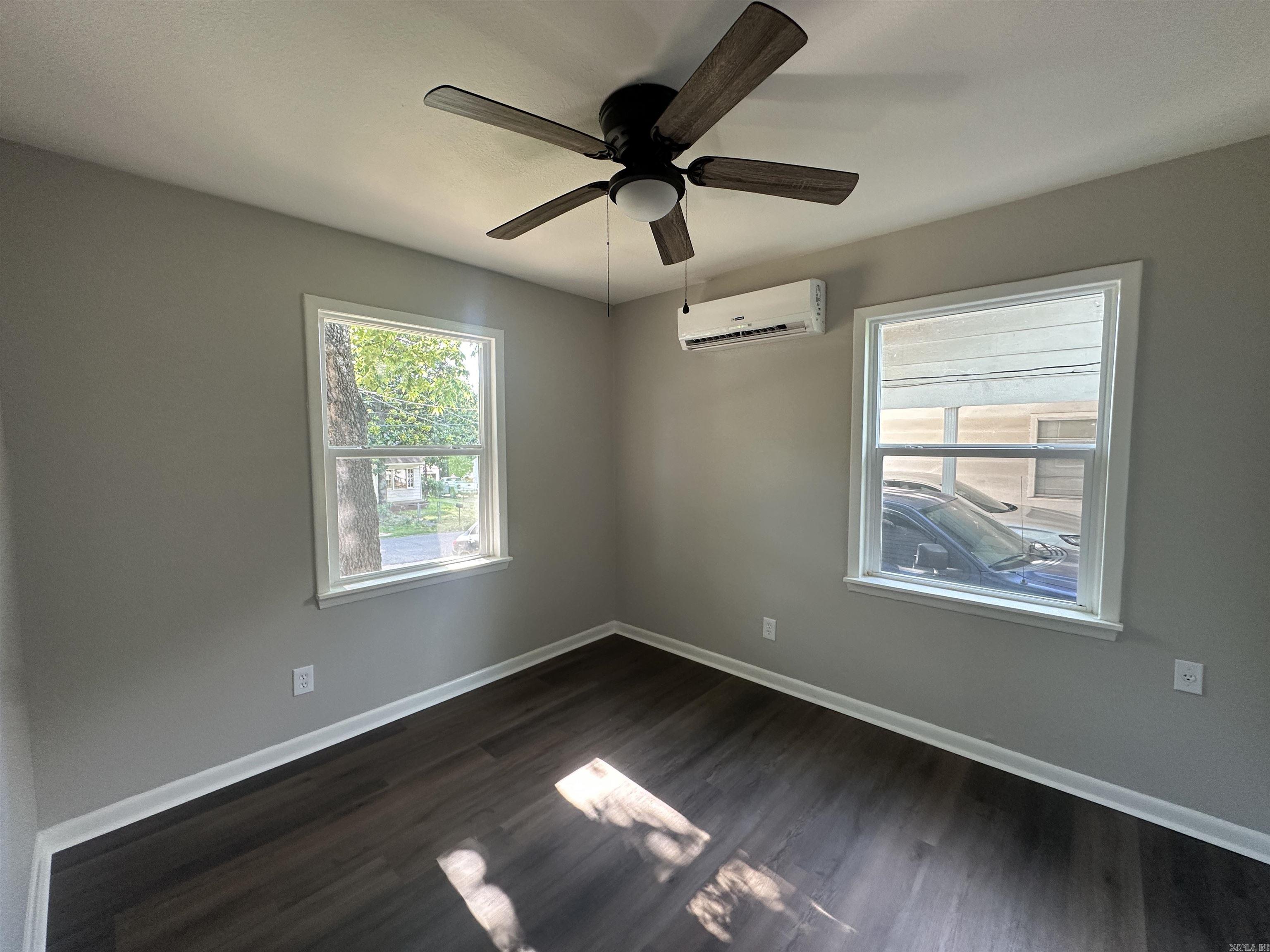 COSTON ACRES - Residential