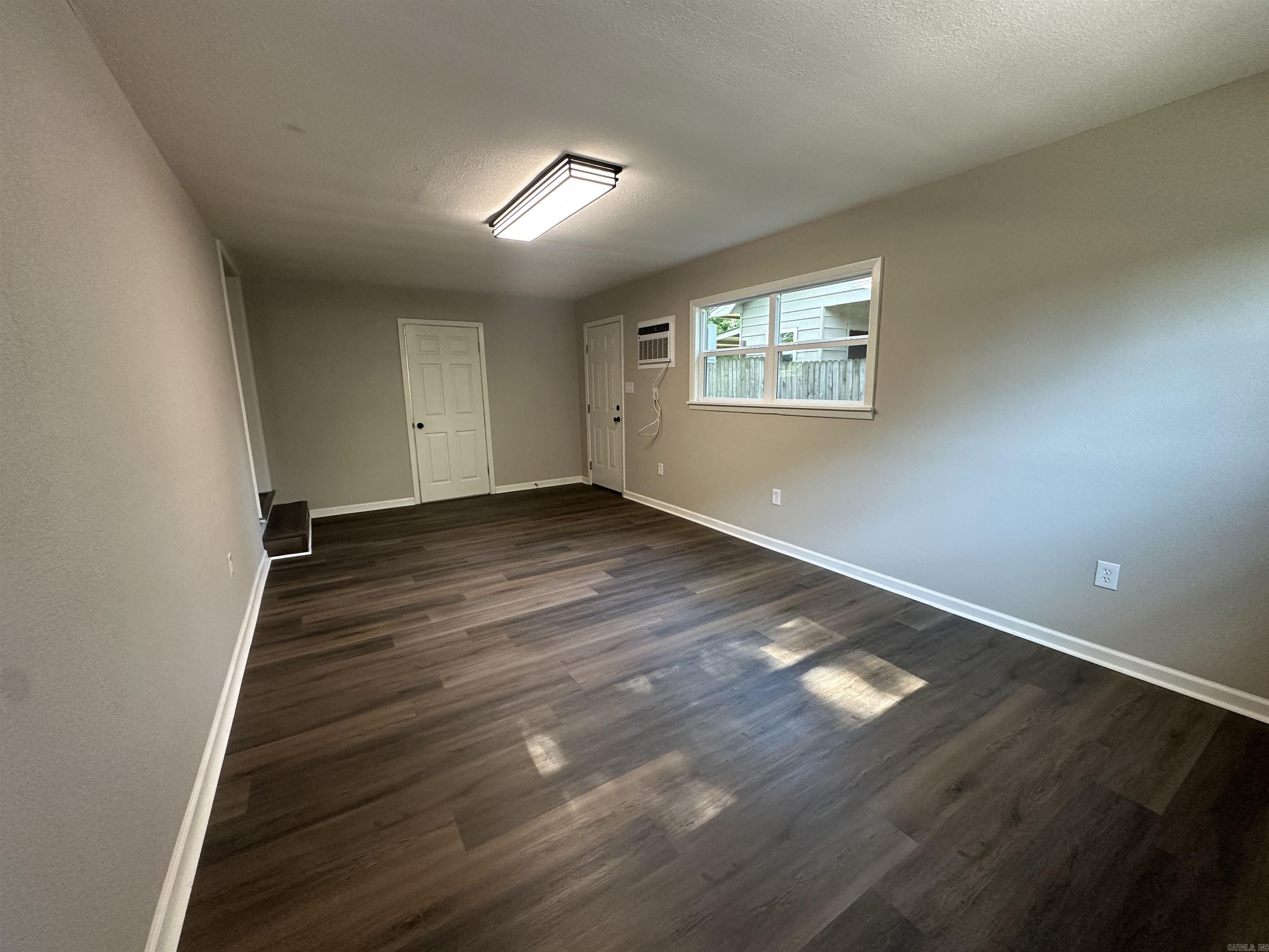 COSTON ACRES - Residential