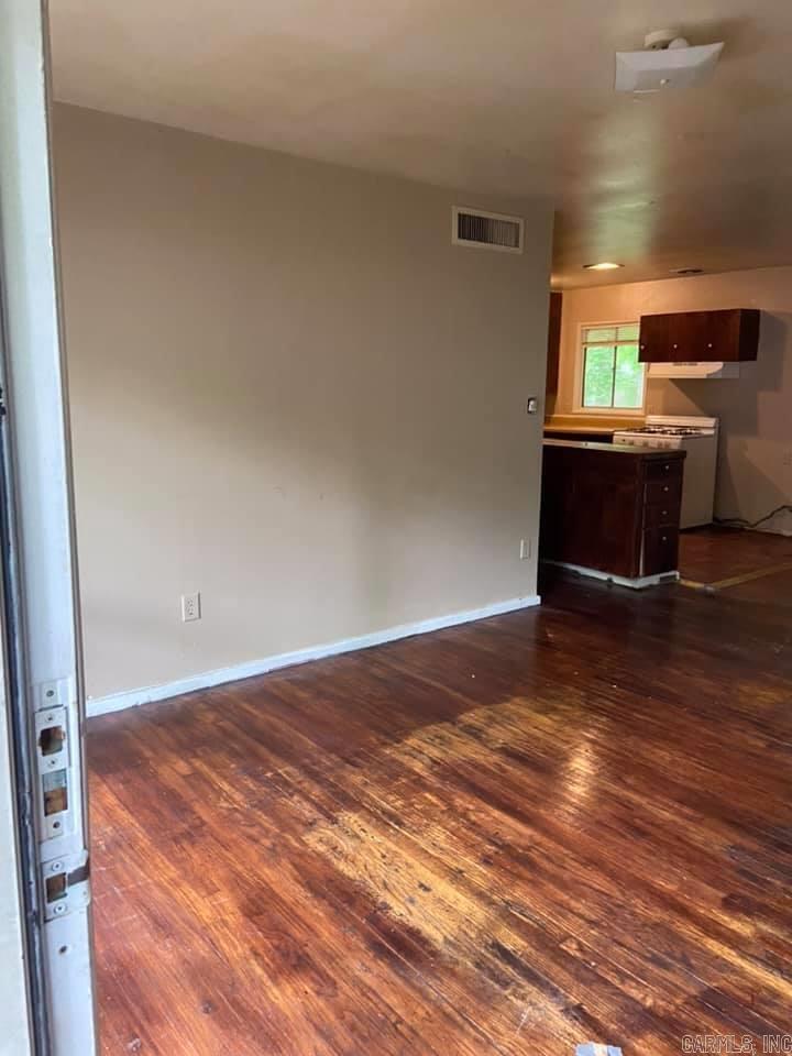 MEADOWCLIFF - Residential