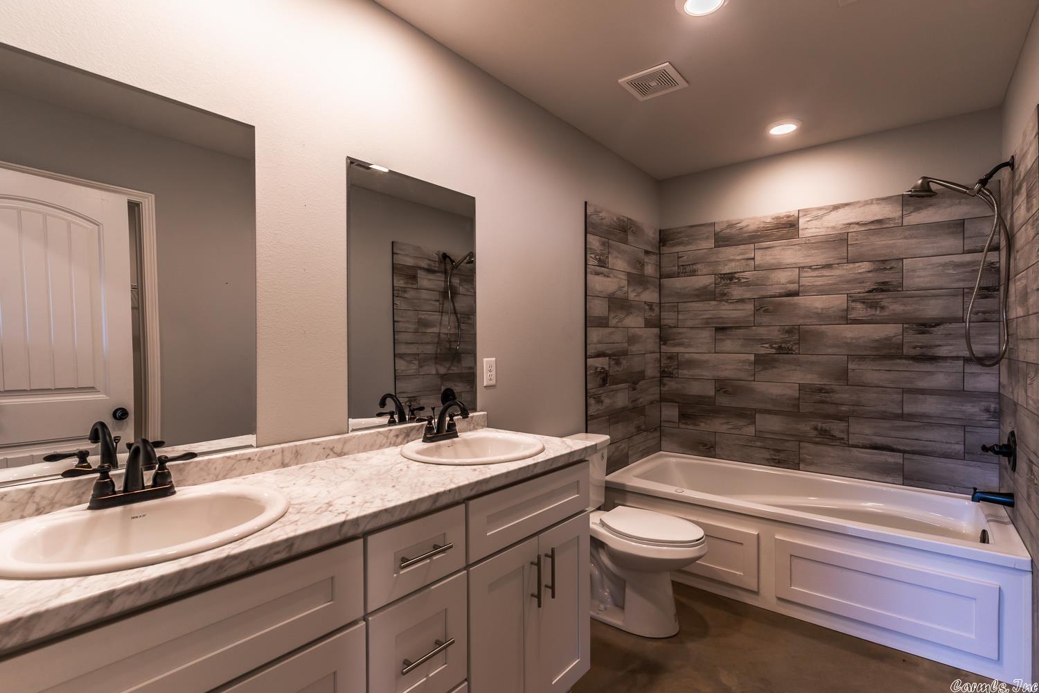 RIDGEFIELD ESTATES - Residential