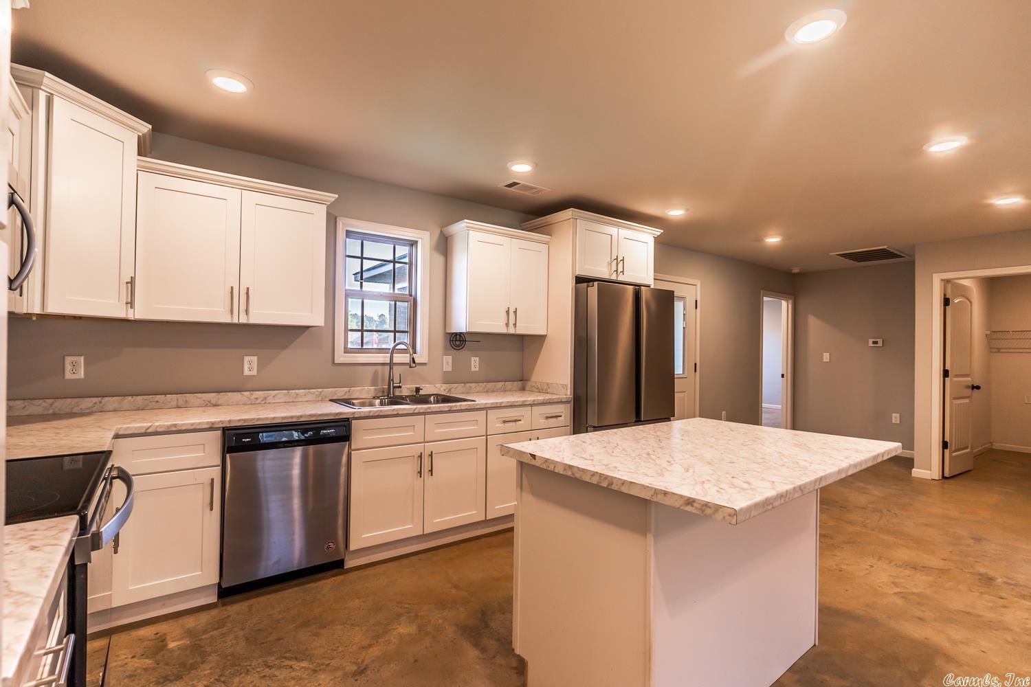 RIDGEFIELD ESTATES - Residential