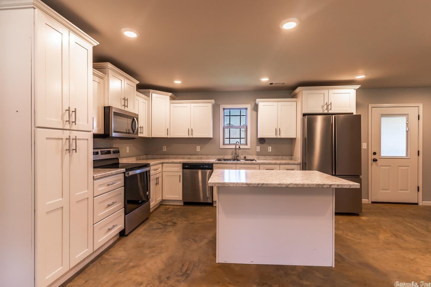 RIDGEFIELD ESTATES - Residential