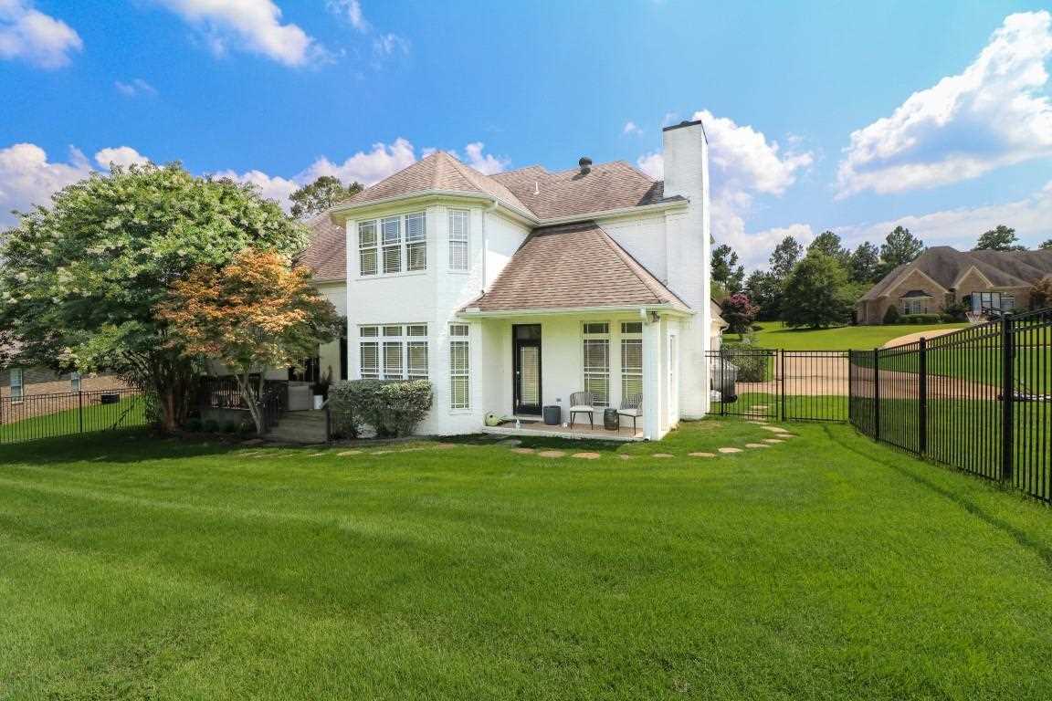 Layman Crest - Residential
