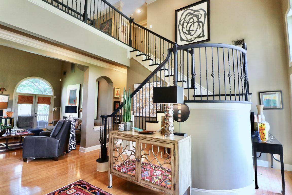 Layman Crest - Residential