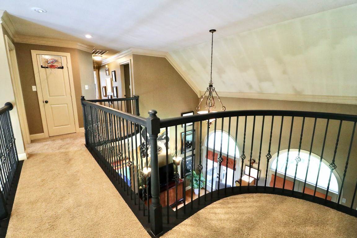 Layman Crest - Residential
