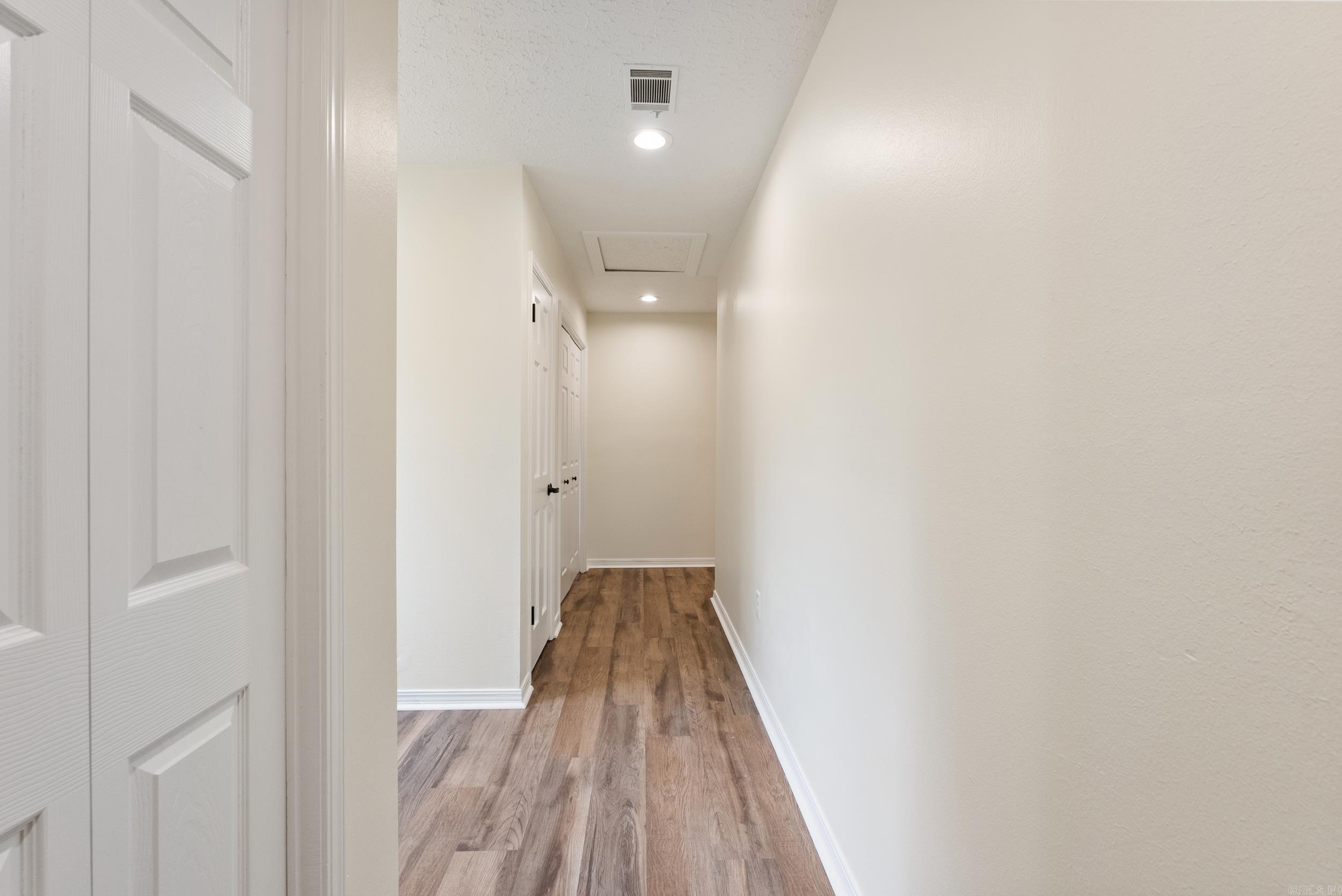 Smoking Oaks - Residential