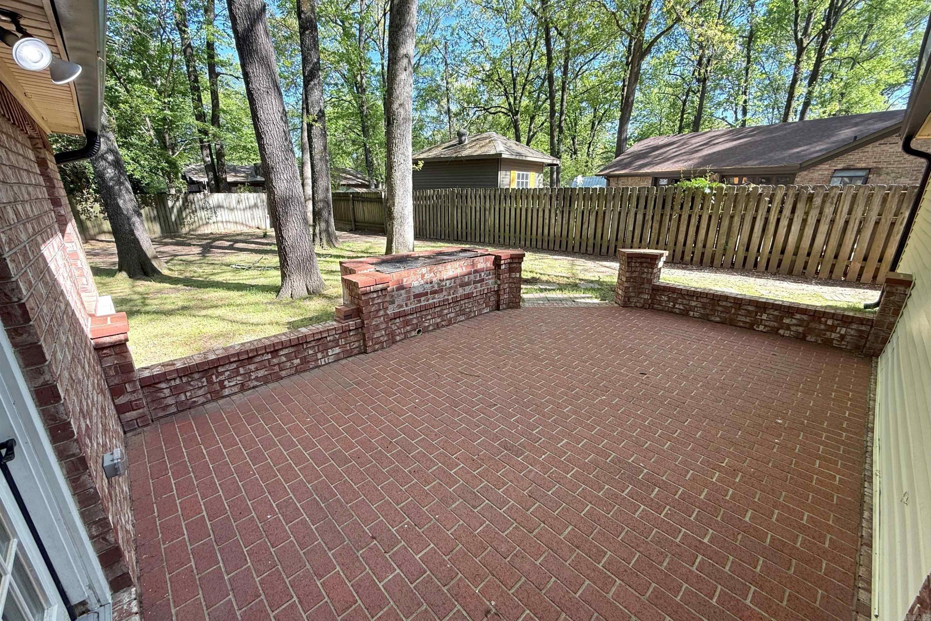 Smoking Oaks - Residential
