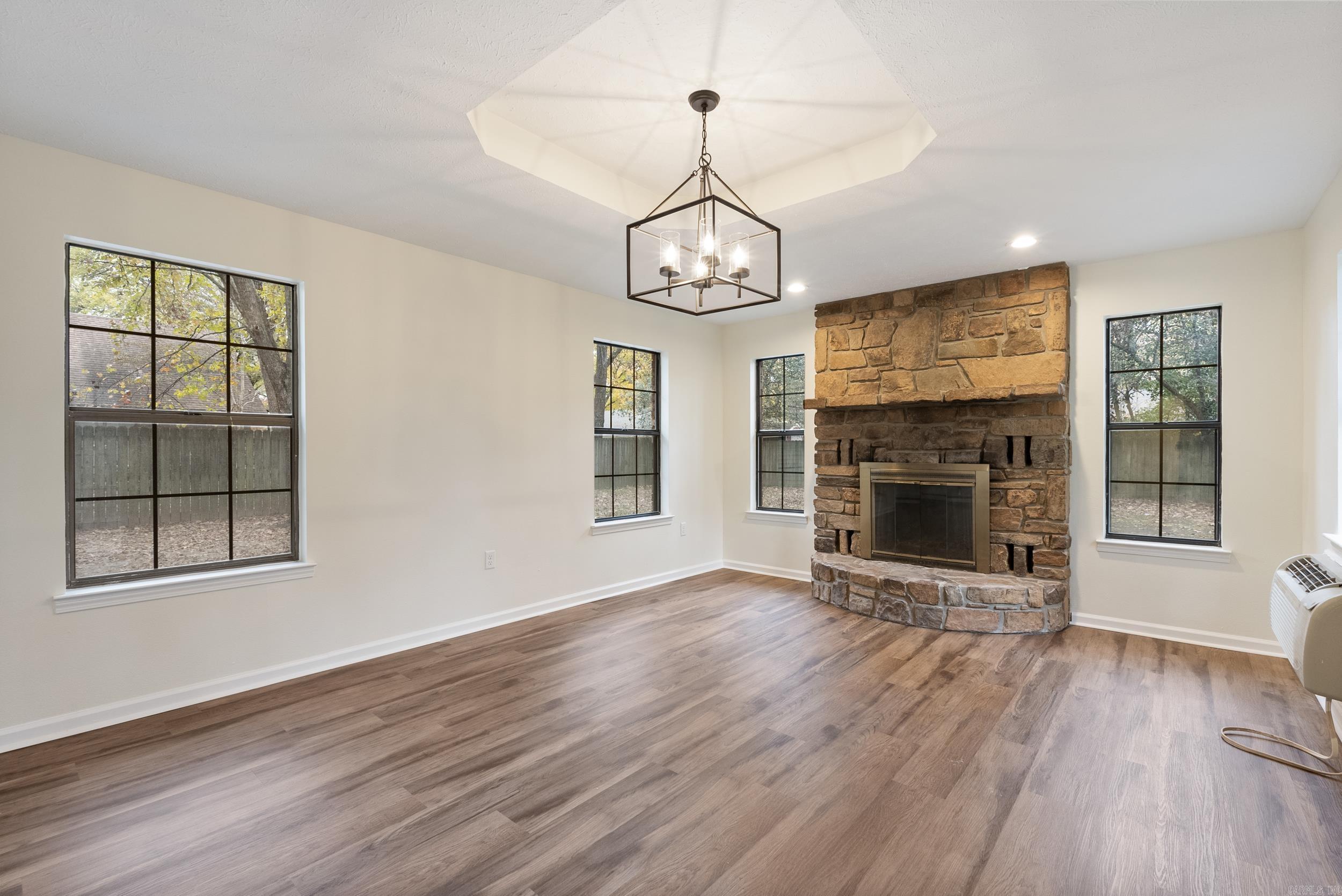 Smoking Oaks - Residential