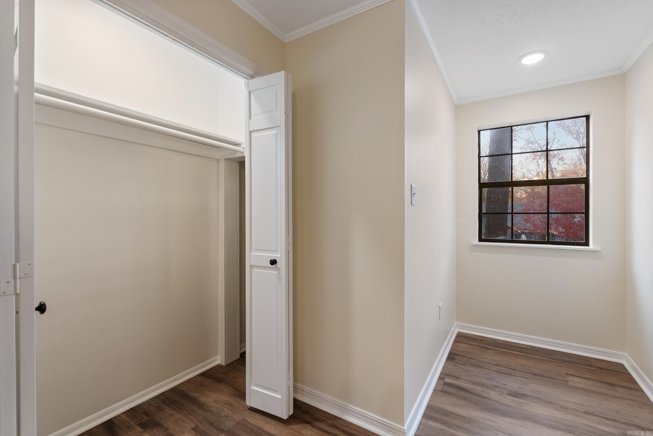 Smoking Oaks - Residential