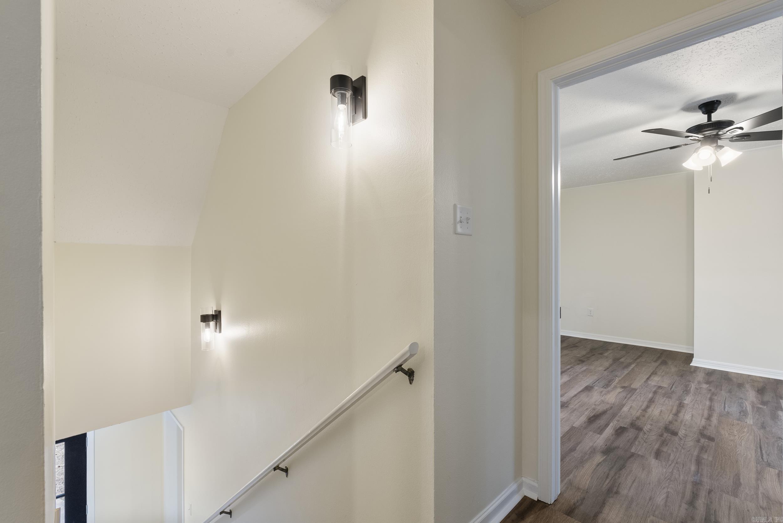 Smoking Oaks - Residential