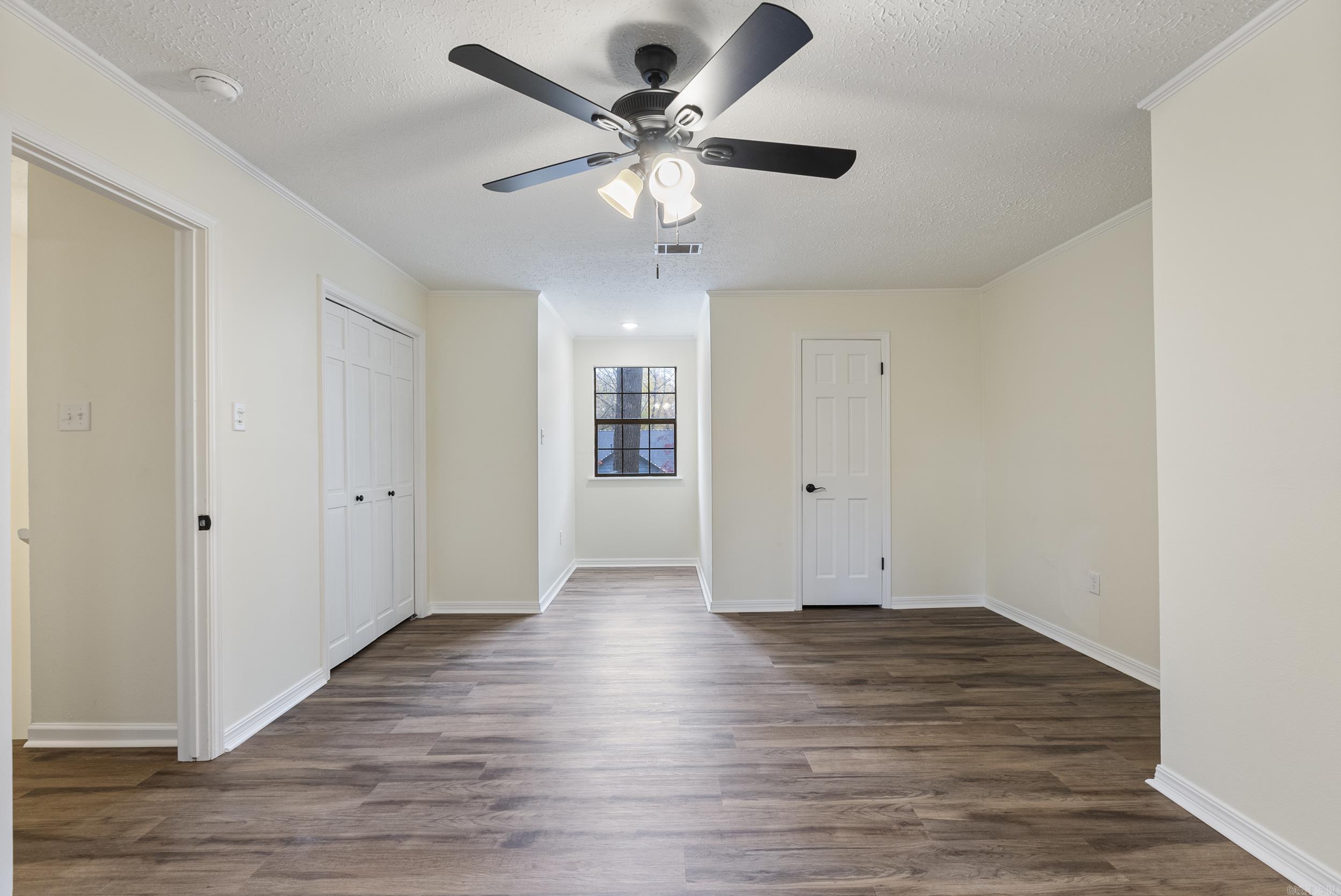 Smoking Oaks - Residential