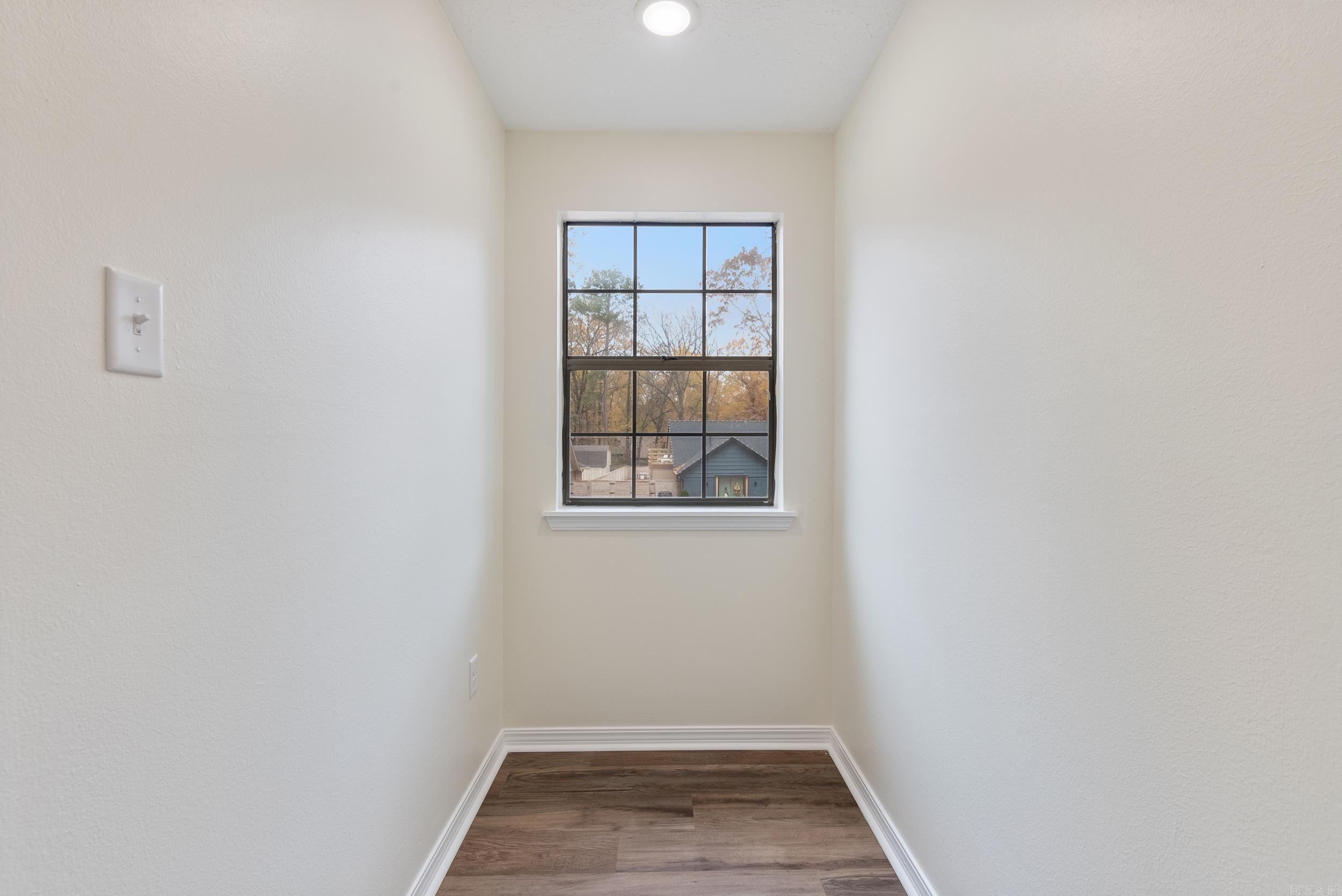 Smoking Oaks - Residential