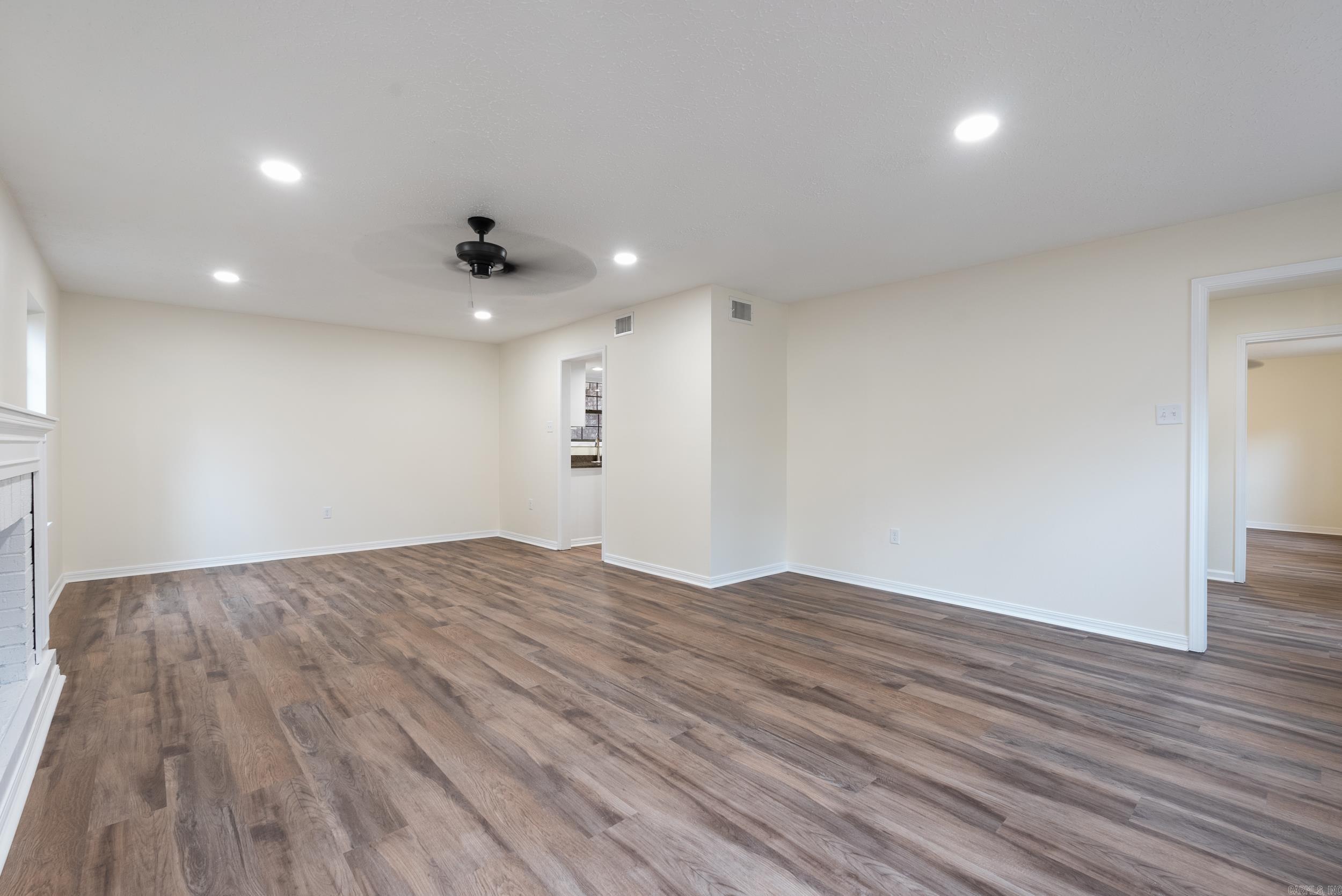 Smoking Oaks - Residential