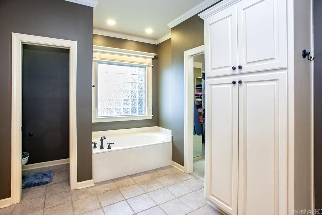 CHENAL VALLEY MARGEUAX - Residential