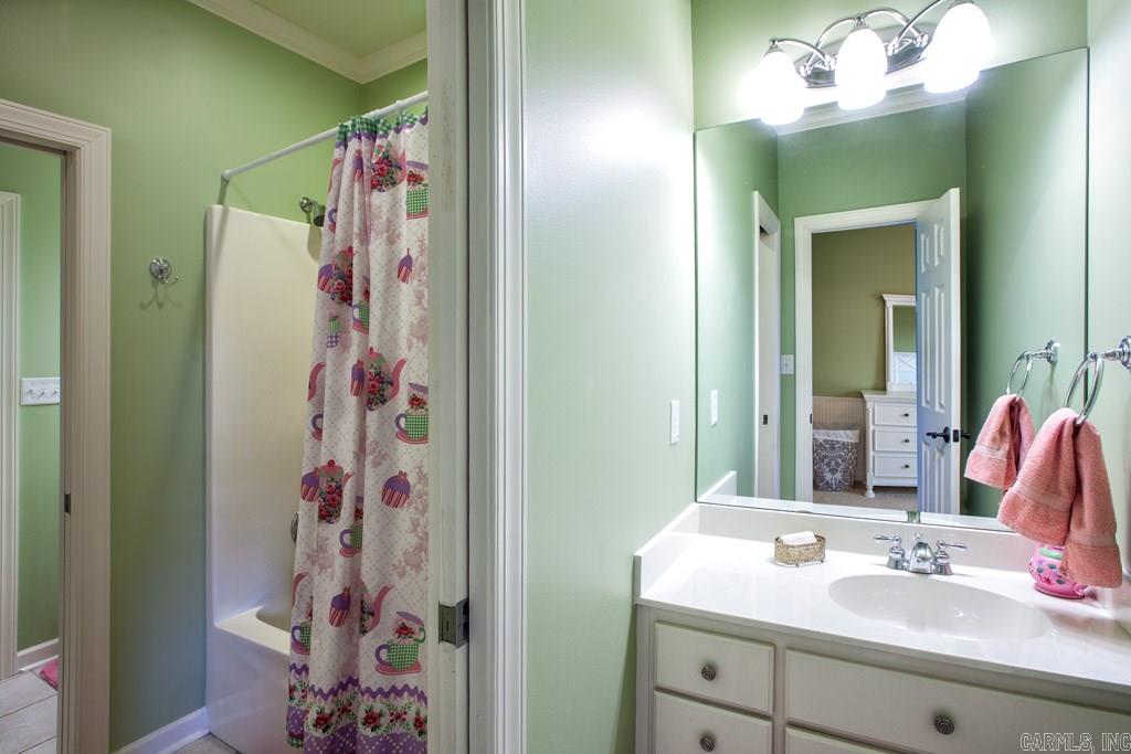 CHENAL VALLEY MARGEUAX - Residential