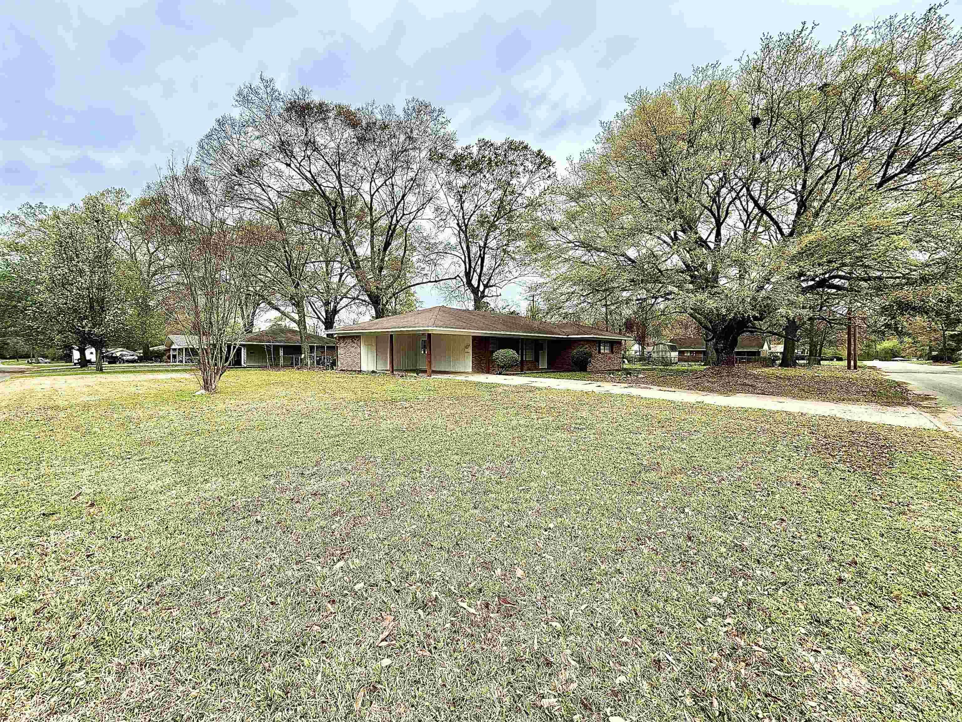OAKHURST F - Residential