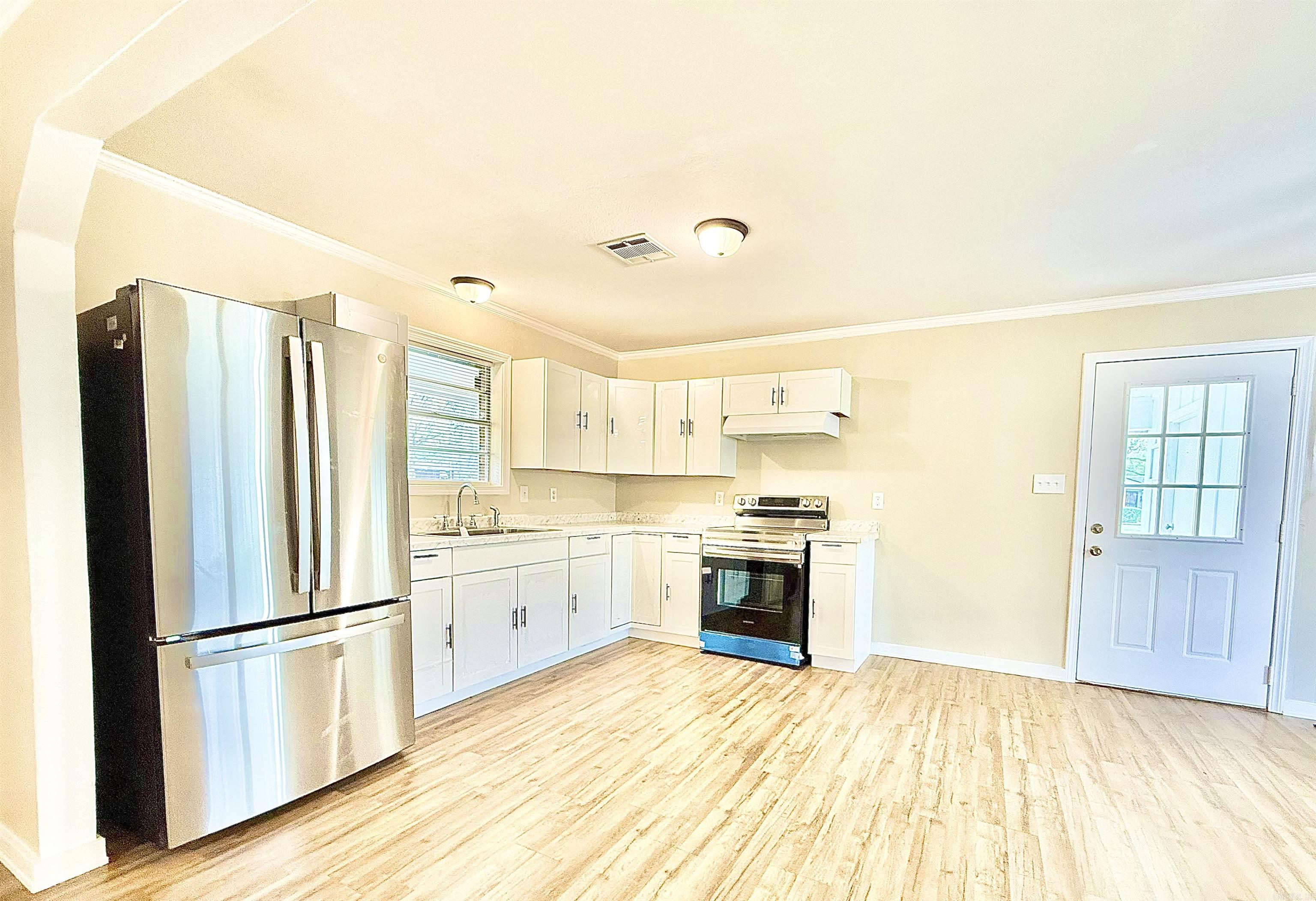 OAKHURST F - Residential
