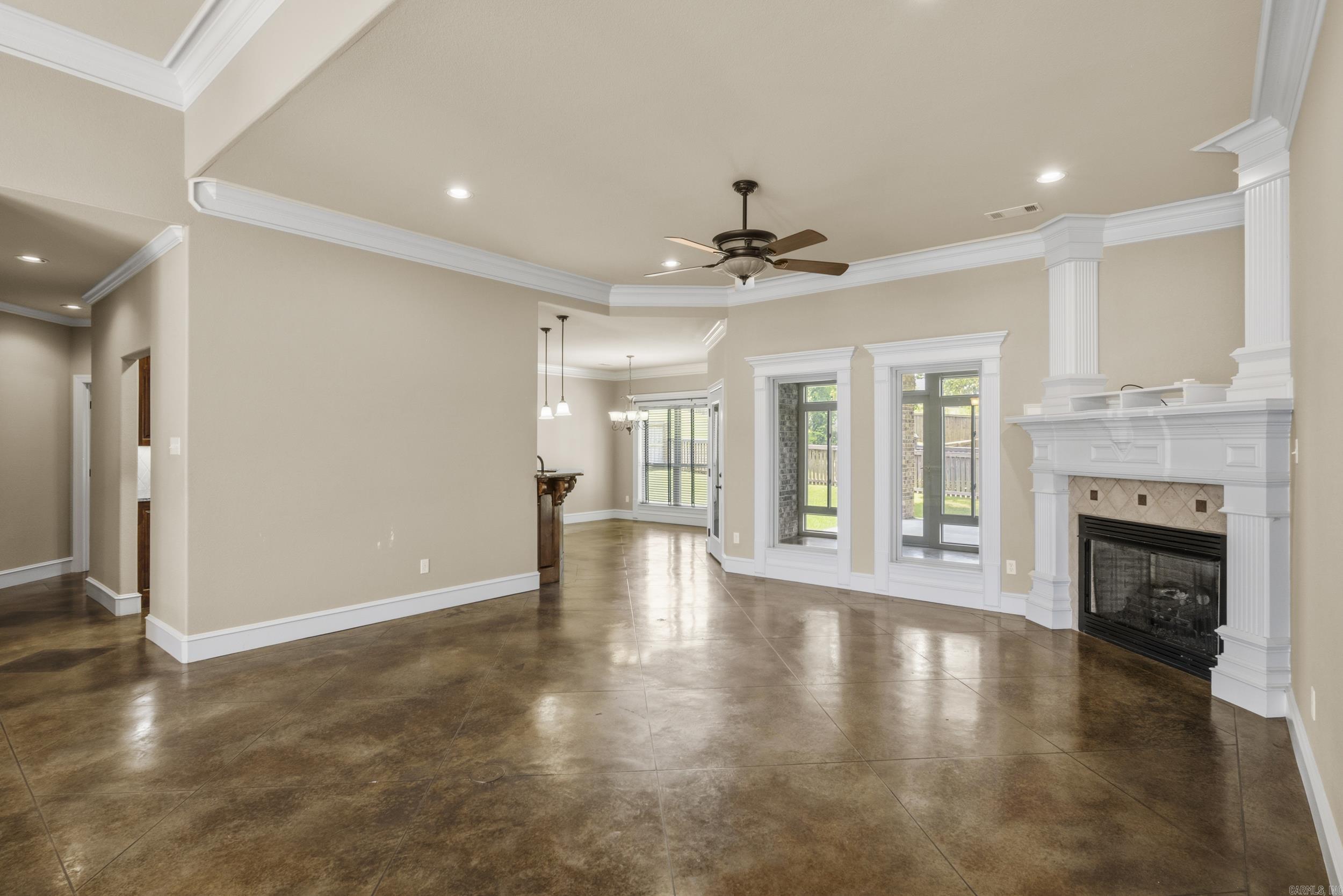 CREEKSIDE ADDN - Residential