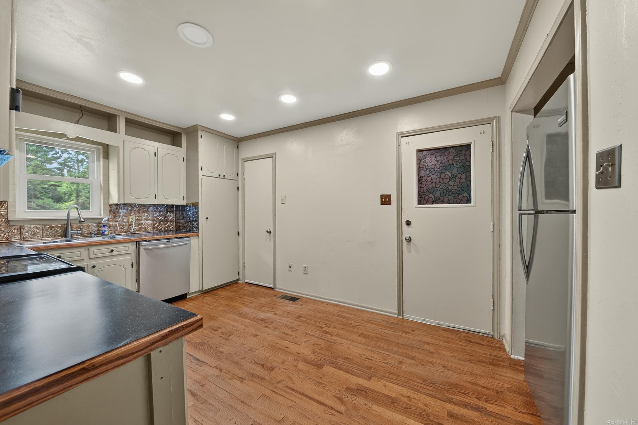 MACON HEIGHTS - Residential