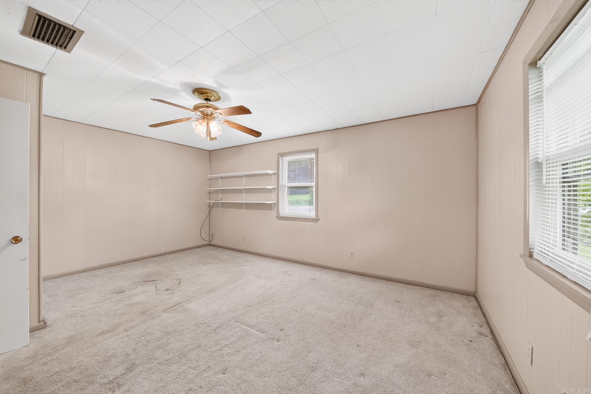 MACON HEIGHTS - Residential