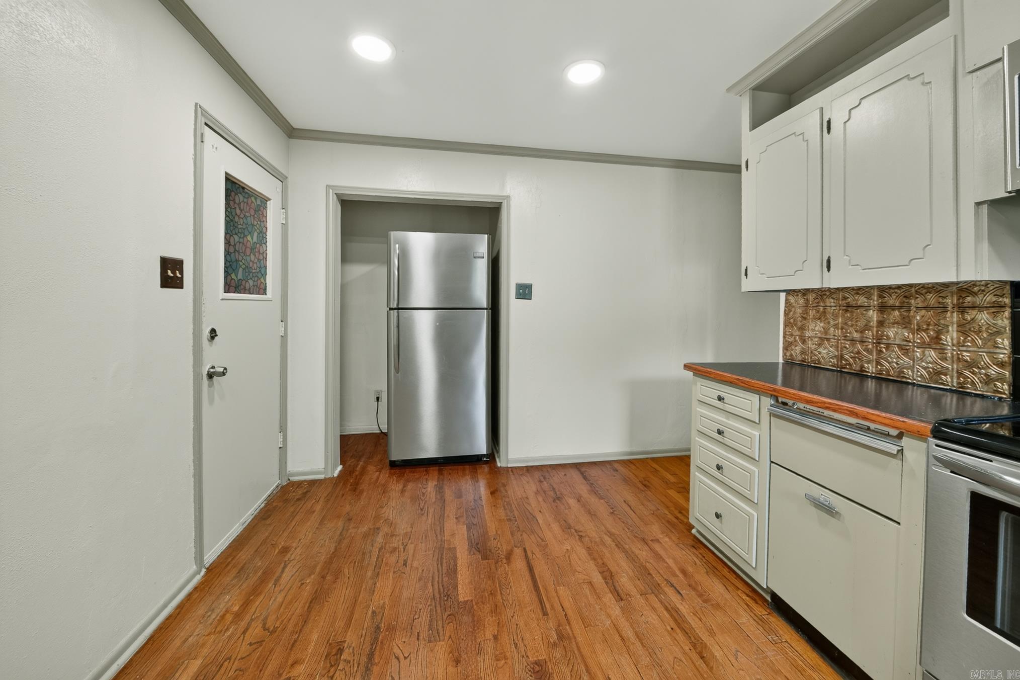 MACON HEIGHTS - Residential