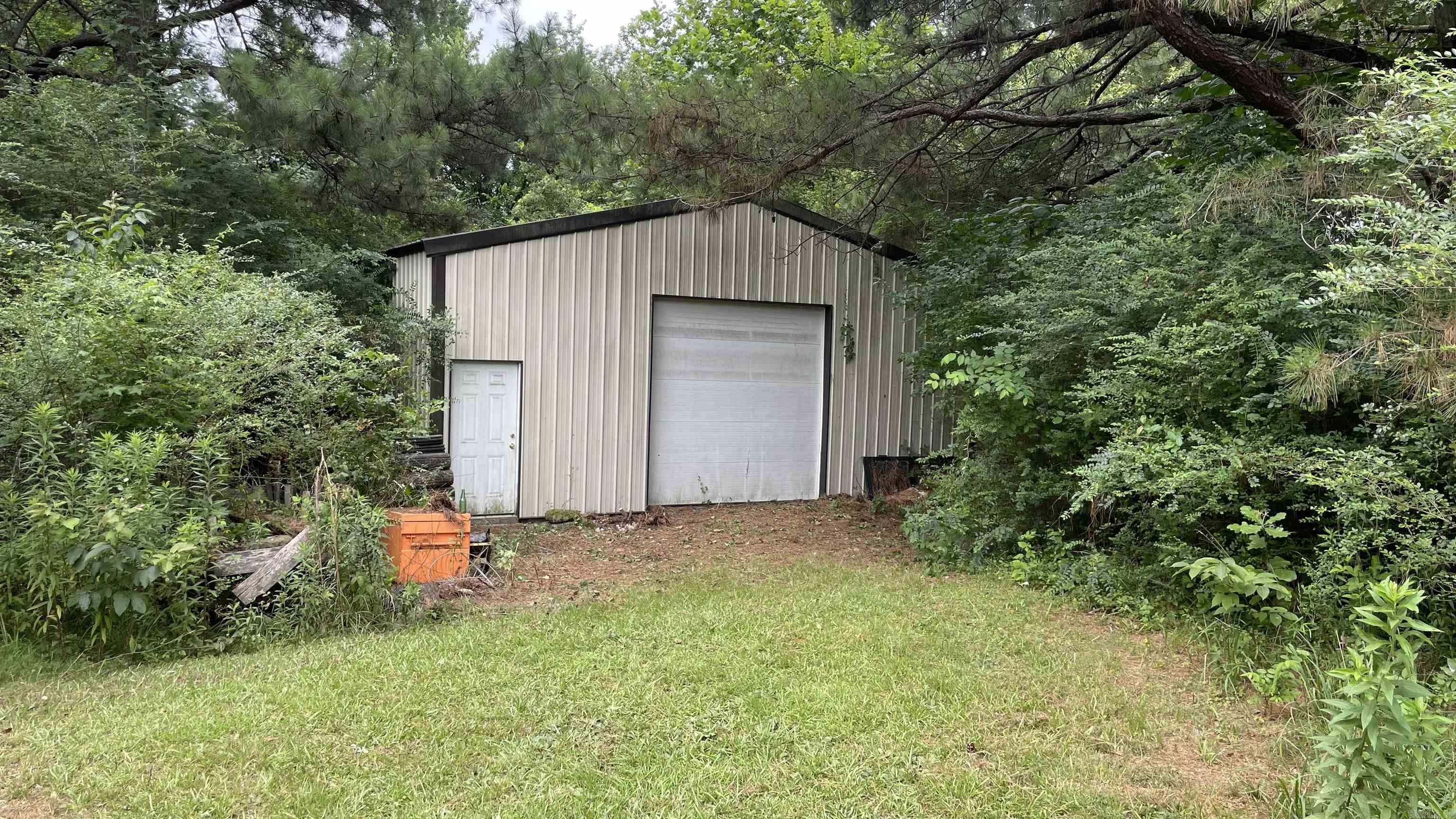 MACON HEIGHTS - Residential