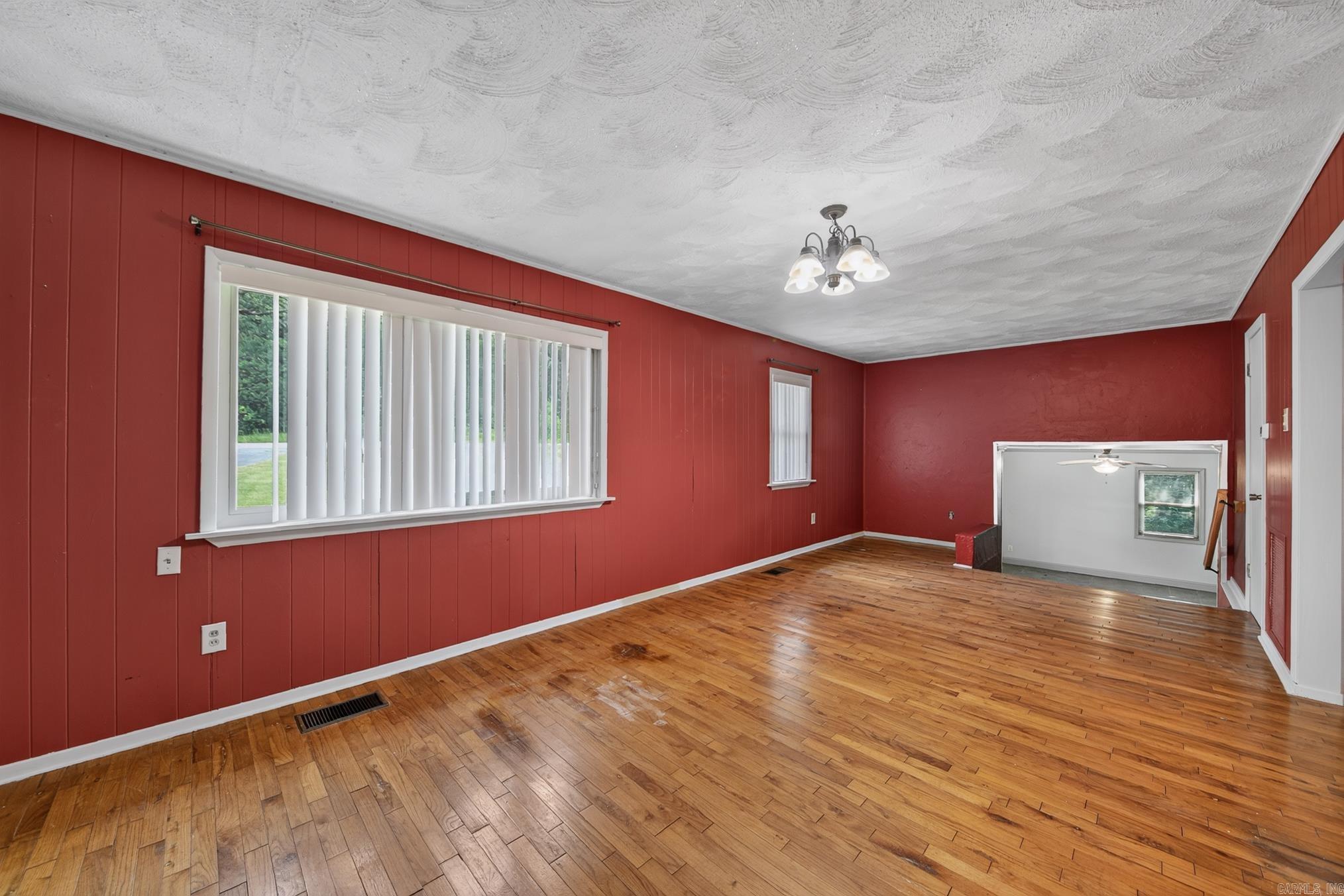 MACON HEIGHTS - Residential