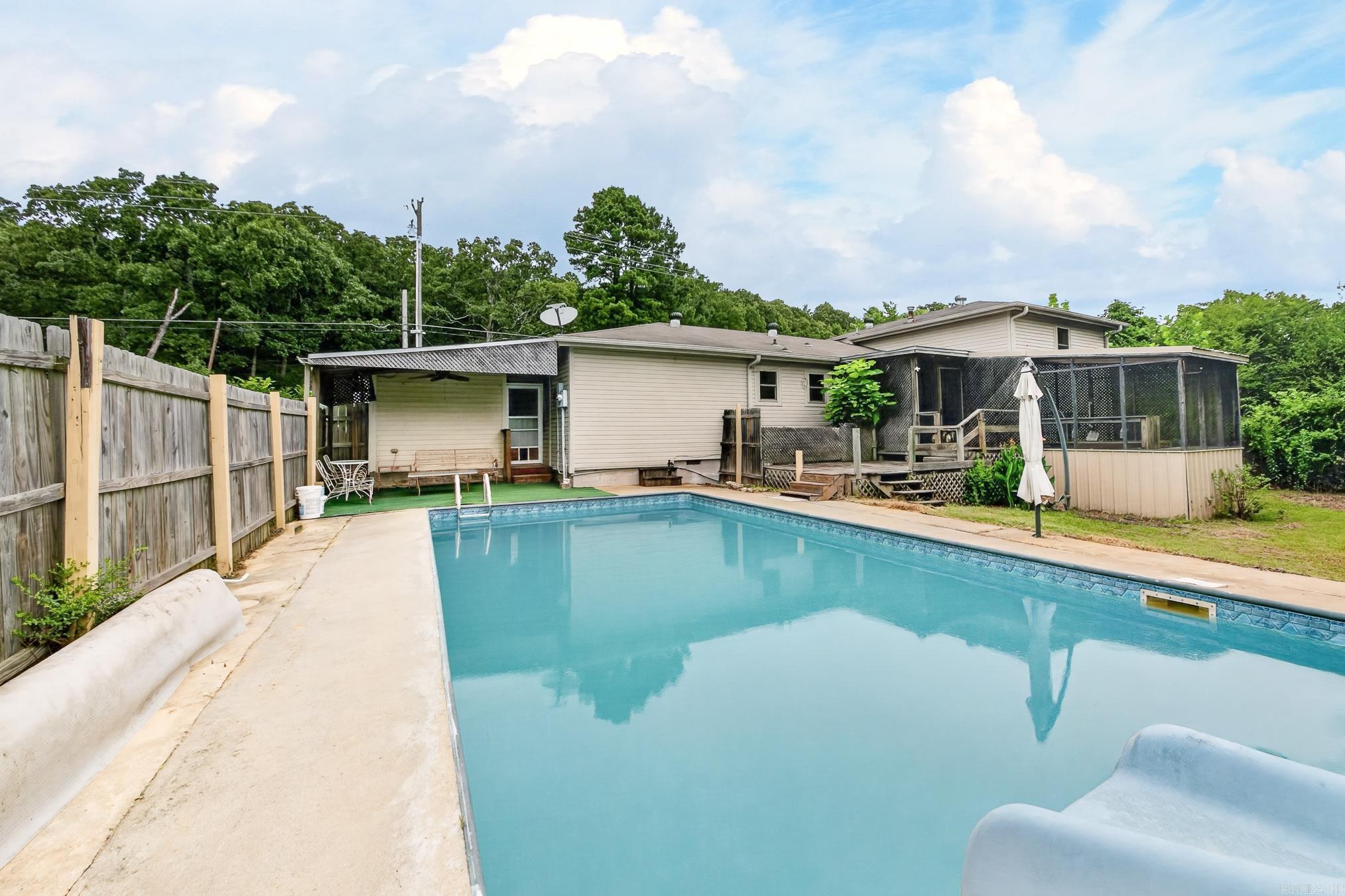 MACON HEIGHTS - Residential