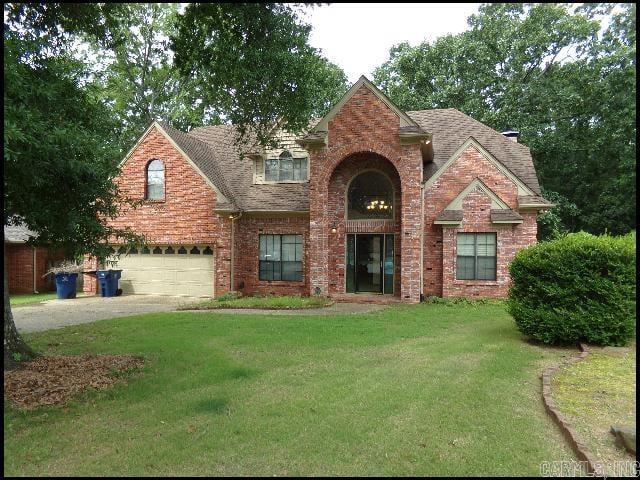 *MAUMELLE* LARGE HOME IN EDGEWATER SUBDIVISION!! This 4 Bedroom And 2.5 Bath Home Features Almost 2850 Sqft! Refrigerator, Stove, And Dishwasher Provided In Kitchen With Separate And Eat-In Dining Areas! Washer And Dryer Hookups! Large Deck Overlooking Fenced Backyard, Perfect For Entertaining! 2 Car Garage For Parking! AVAILABLE NOW!!!<a href='https://raineyrealty.com/virtualtour.php?r=SCYOpd'> Click here for a 360° Virtual Tour</a>