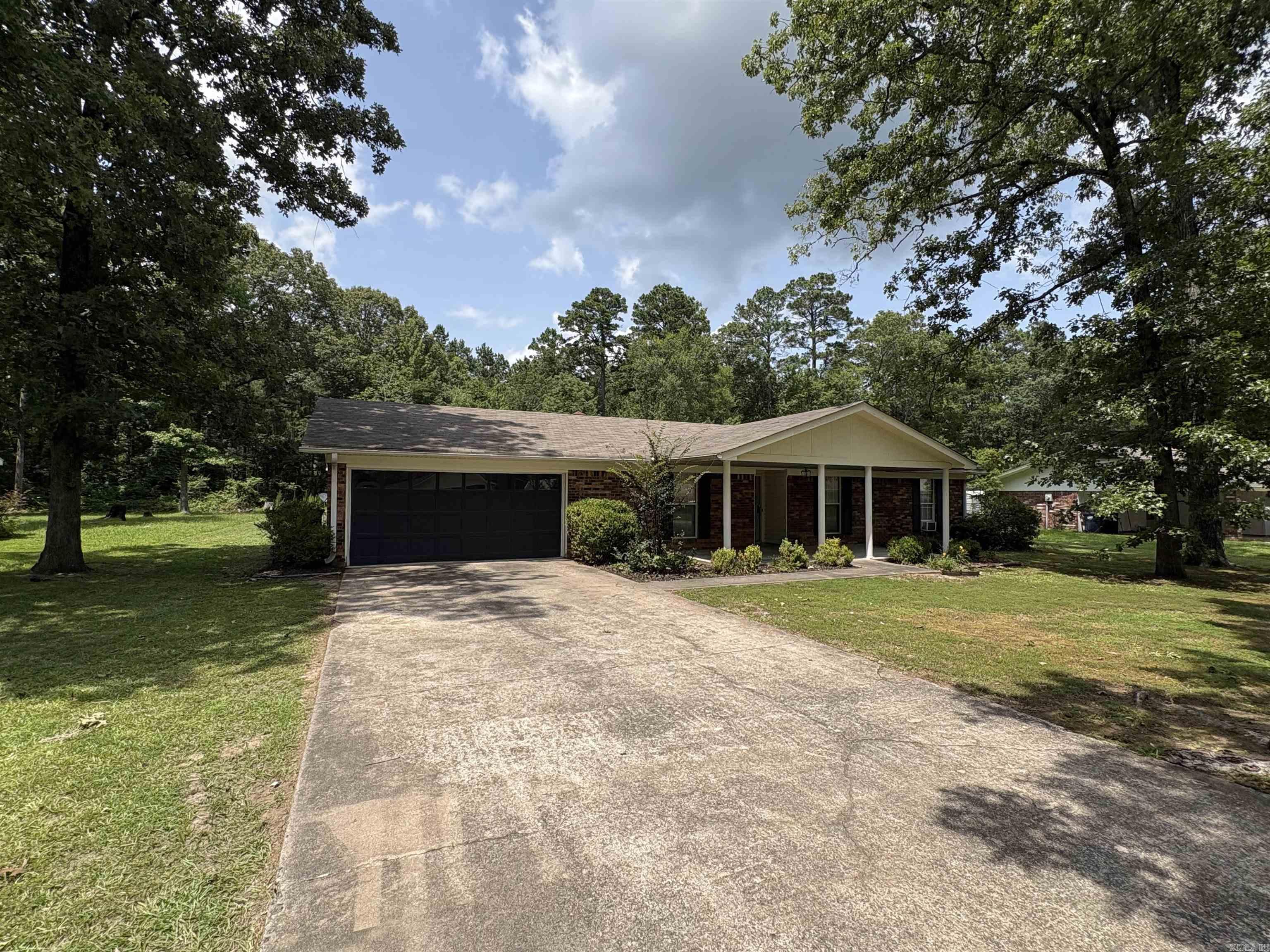 Pine Wood - Residential