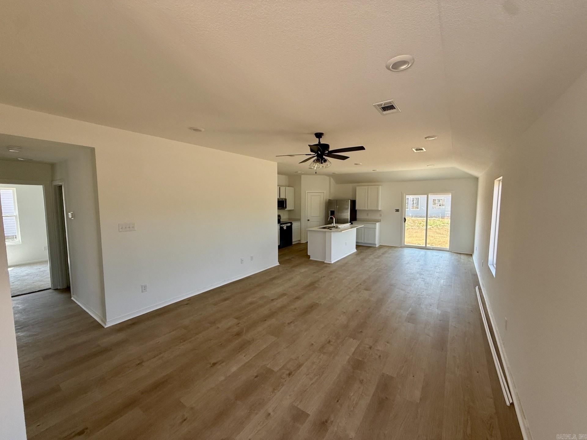 SOUTHFORK RANCH S/D PH I - Residential
