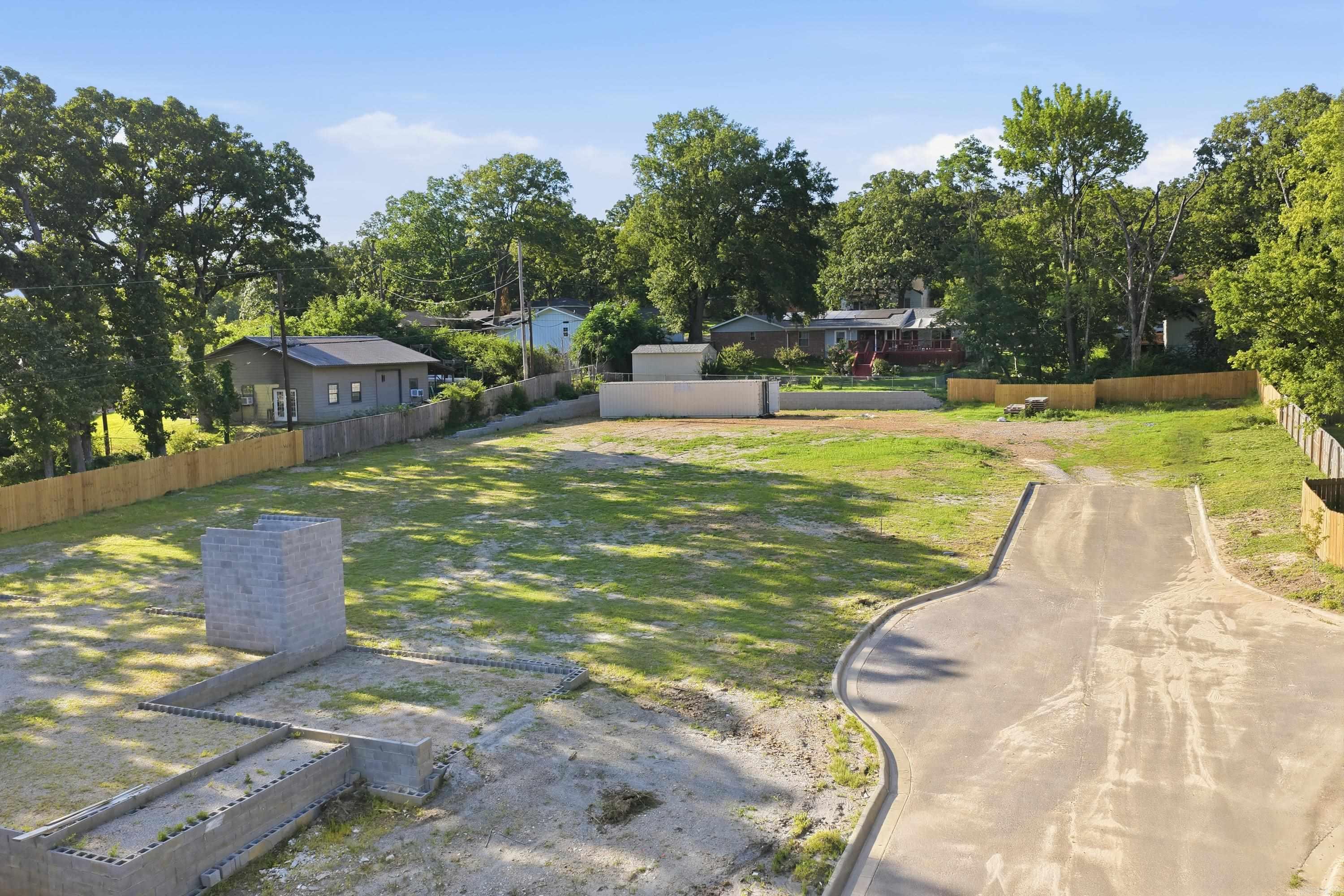 OAK GLEN SUB  - LITTLE ROCK - Land